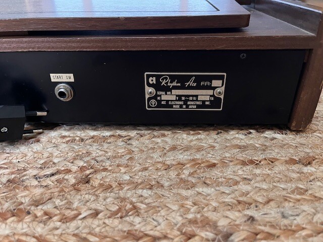 Roland TR 77 (14193)