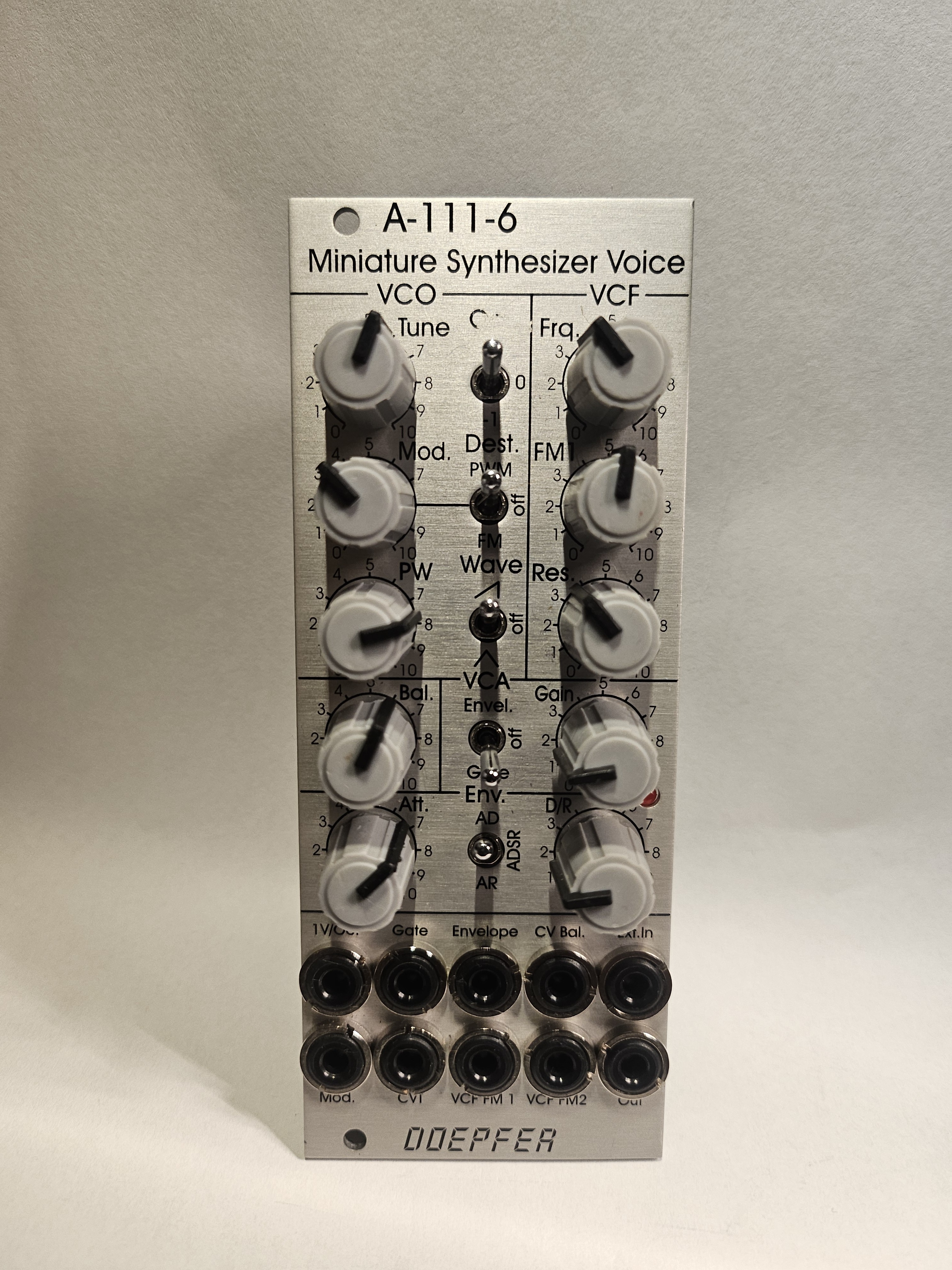 Module Eurorack Doepfer A-111-6 – Miniature Synthesizer Voice (10 HP)