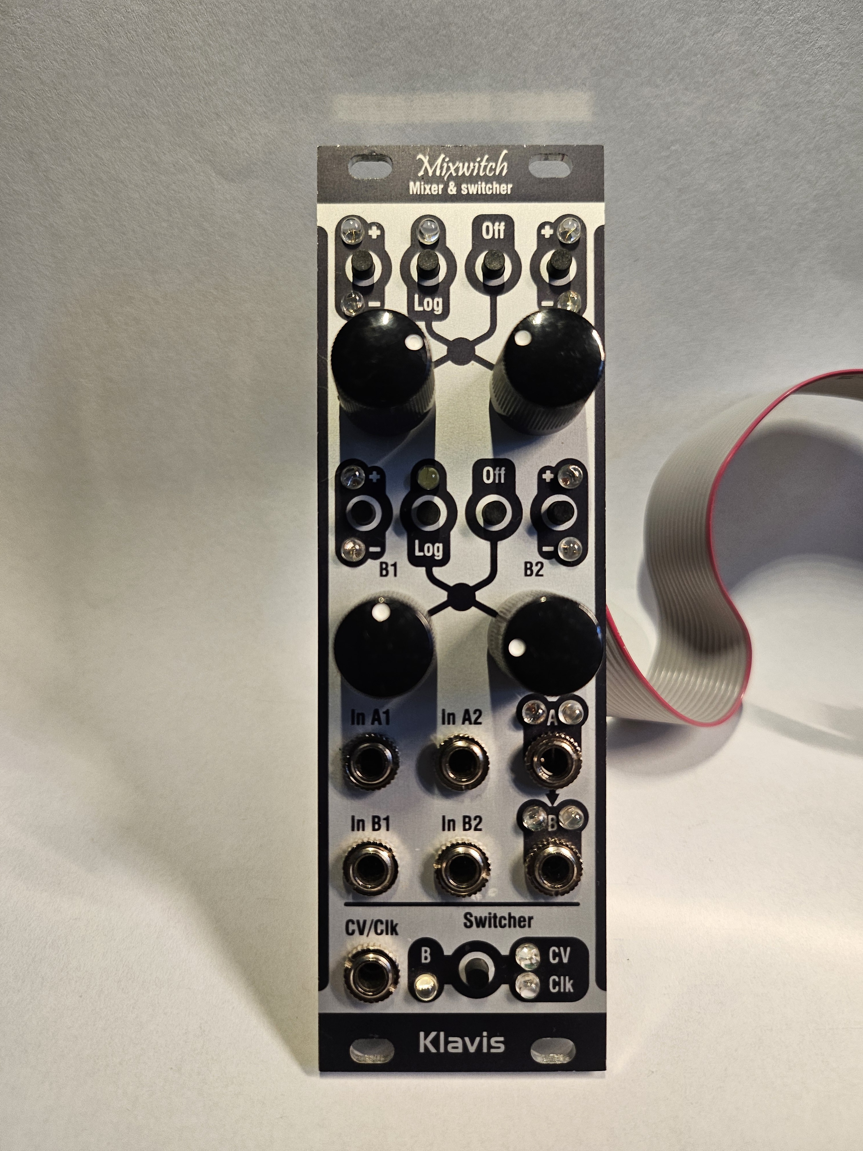 Module Eurorack Klavis Mixwitch – Mixeur, Switcher & Utilitaire CV/Audio (2 HP)