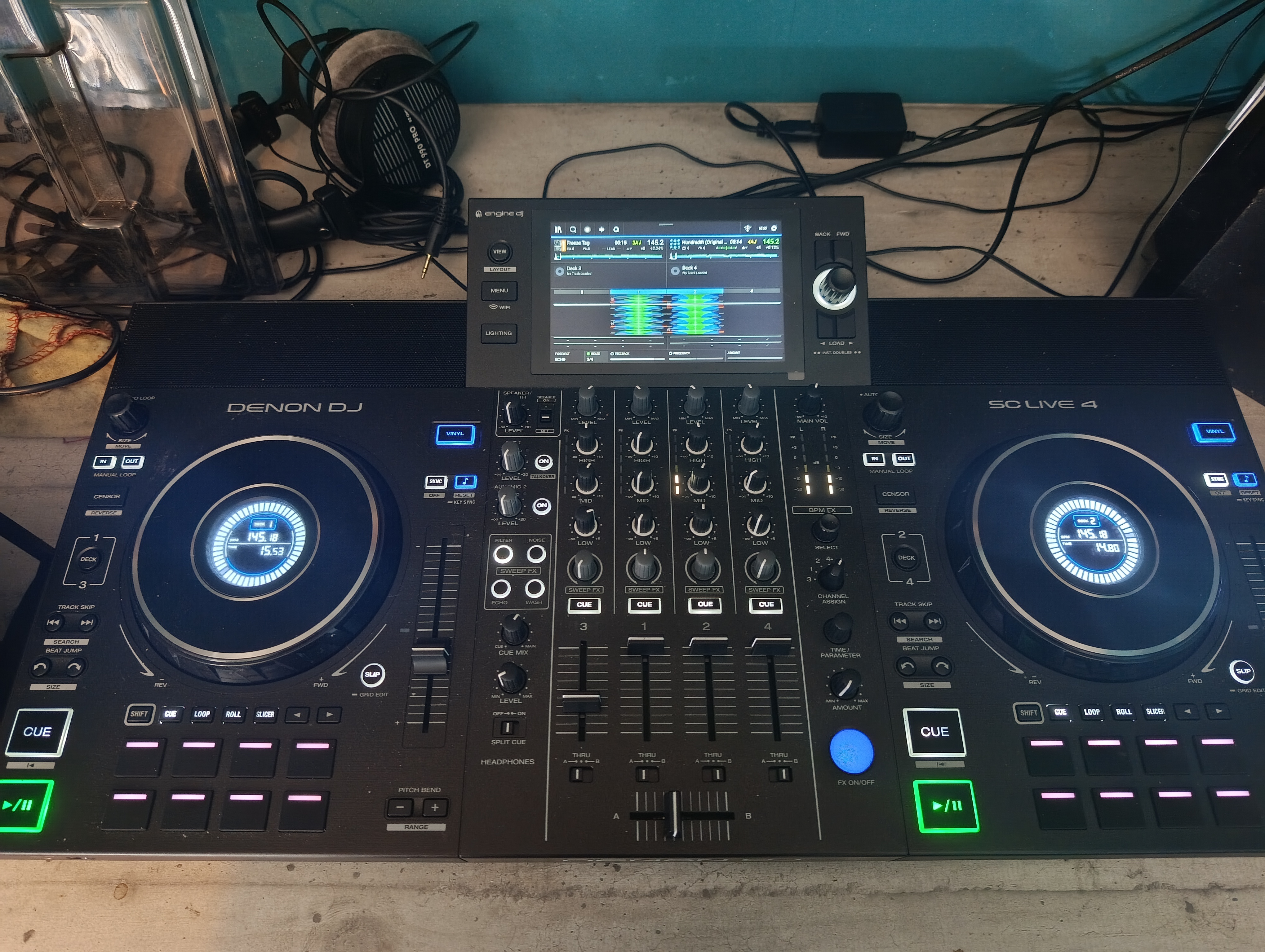 Denon DJ SC Live 4 - 1ère Main - Fourni avec Sac de Transport + Deck Saver