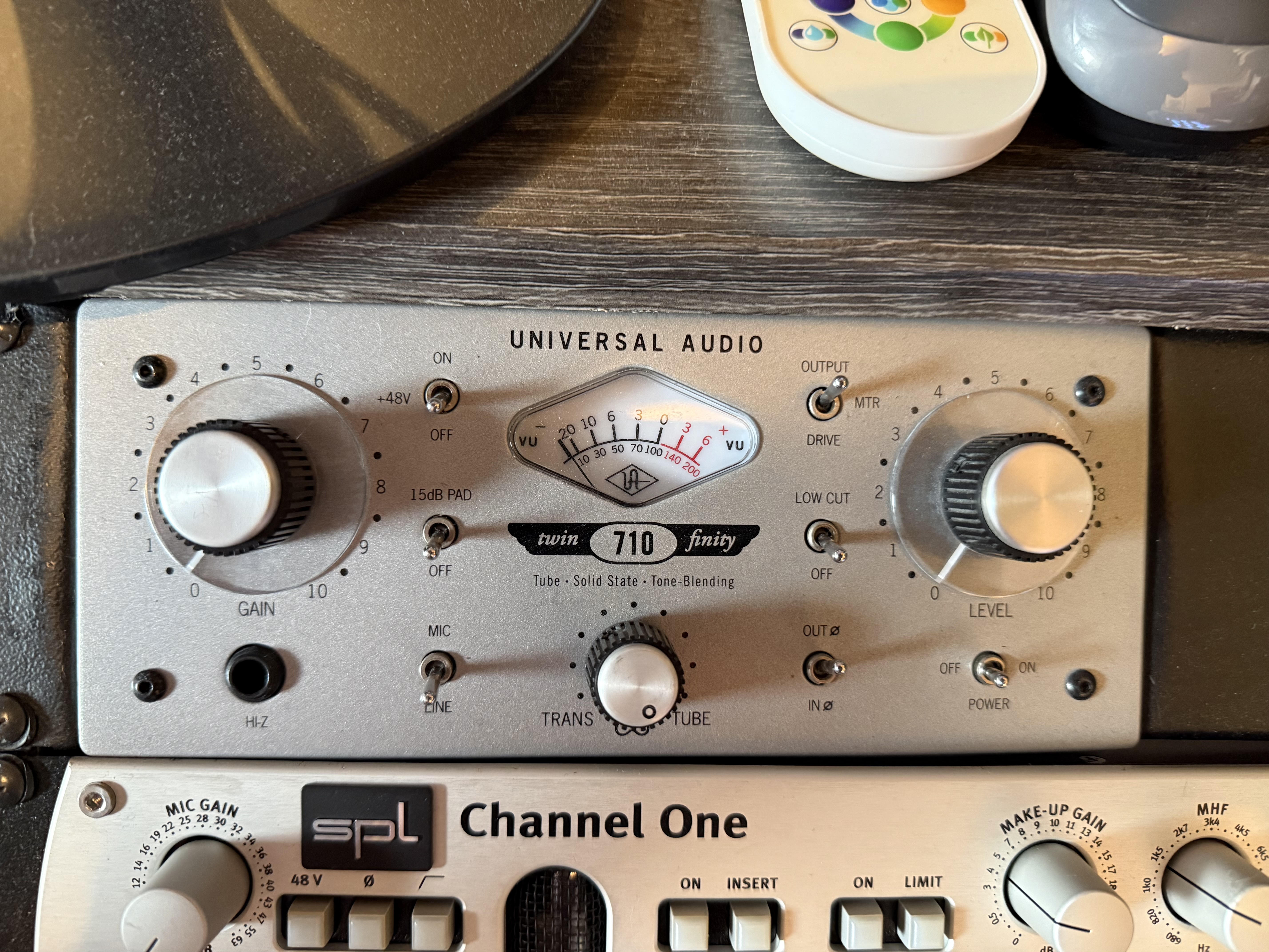 UNIVERSAL AUDIO 710 TWIN FINITY PREAMP