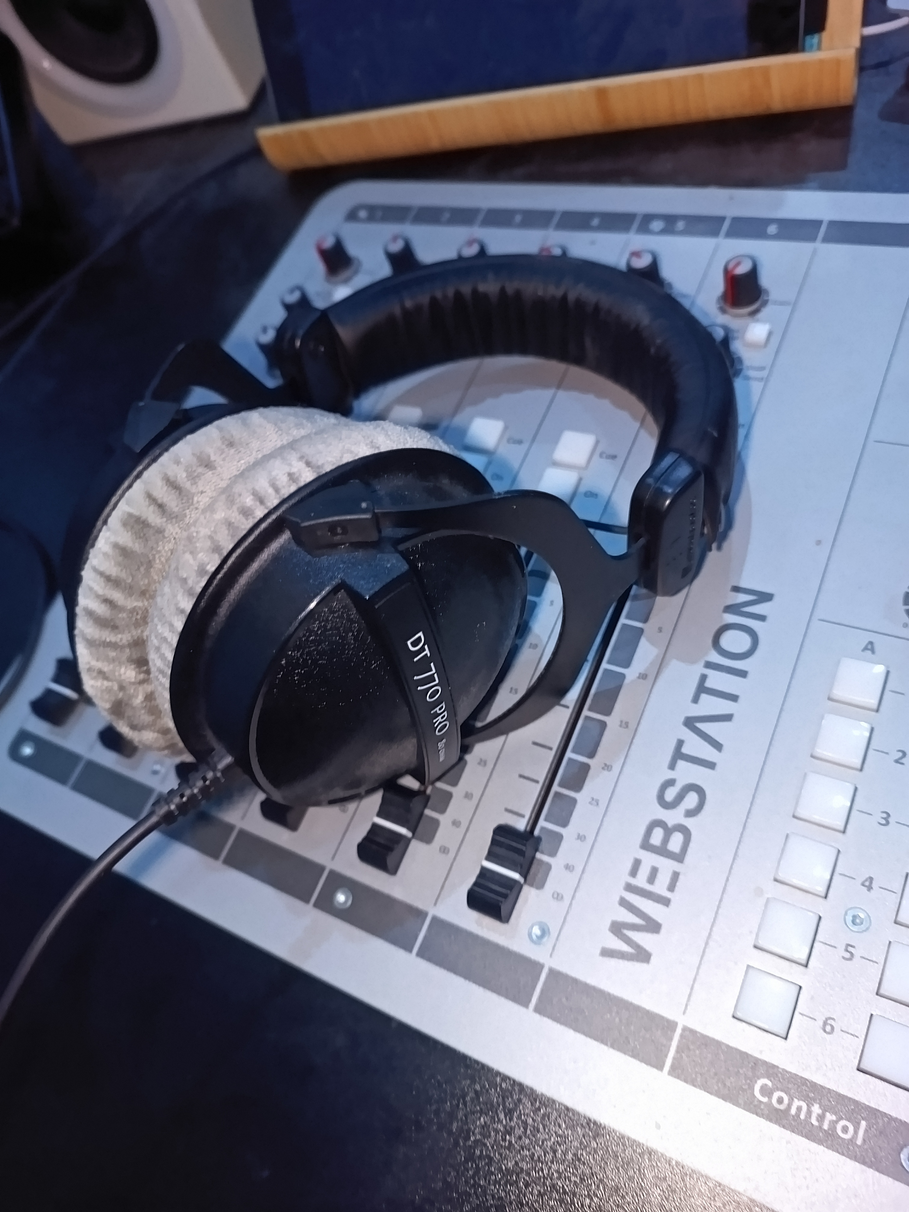 Beyerdynamic DT 770 PRO 80 Ohms