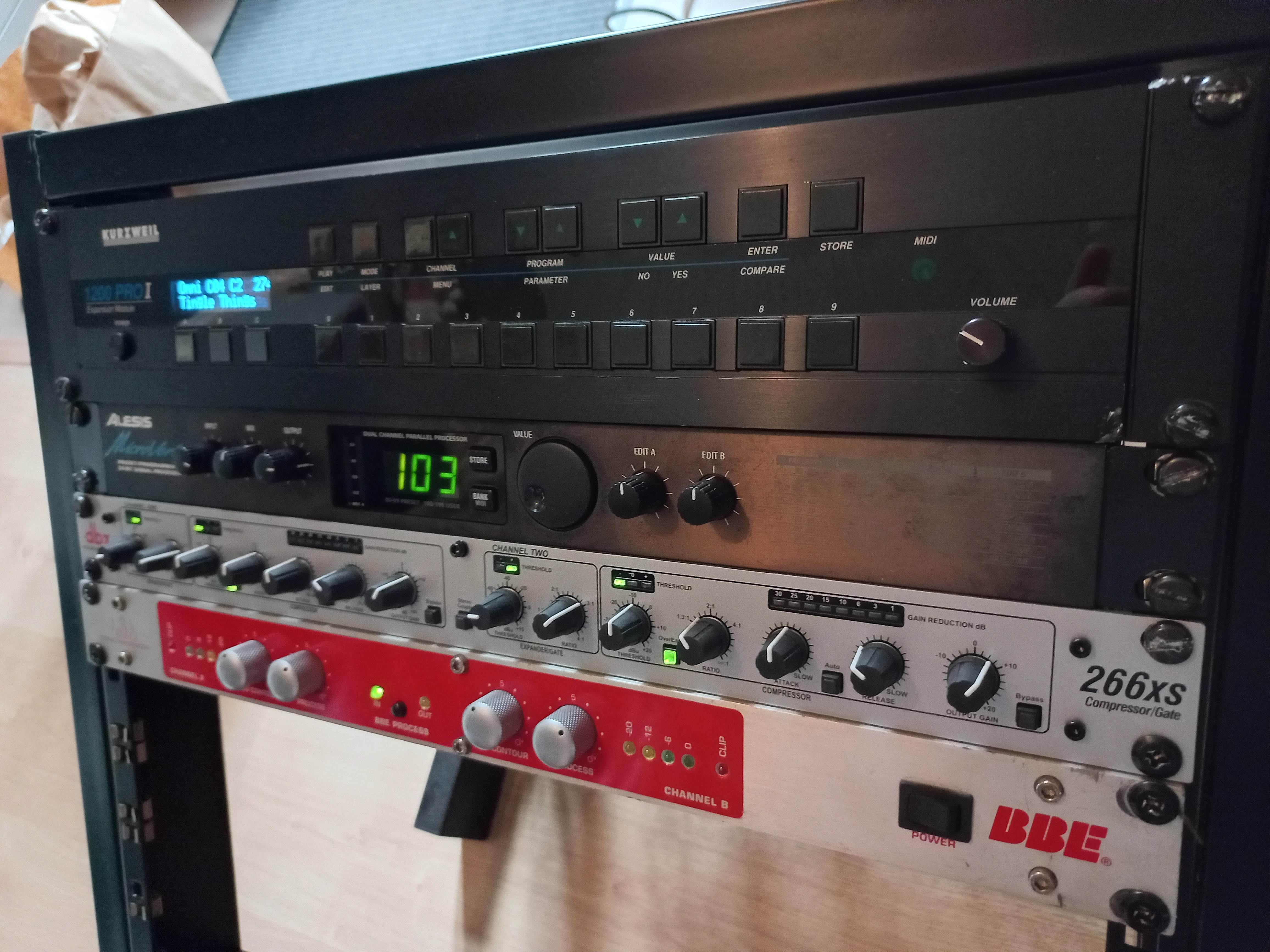 dbx 266XS (99146)