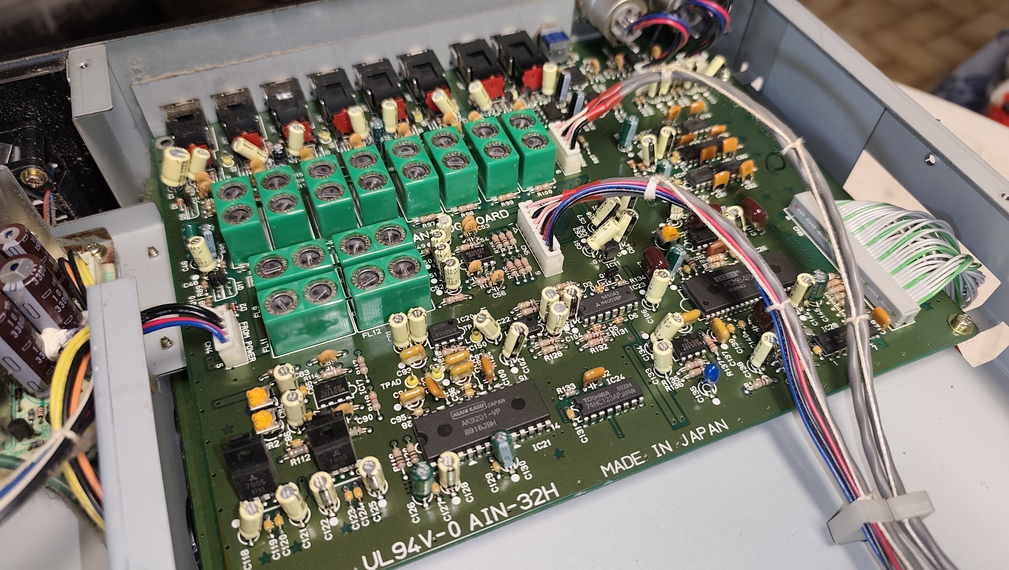 Roland S-770 (21232)