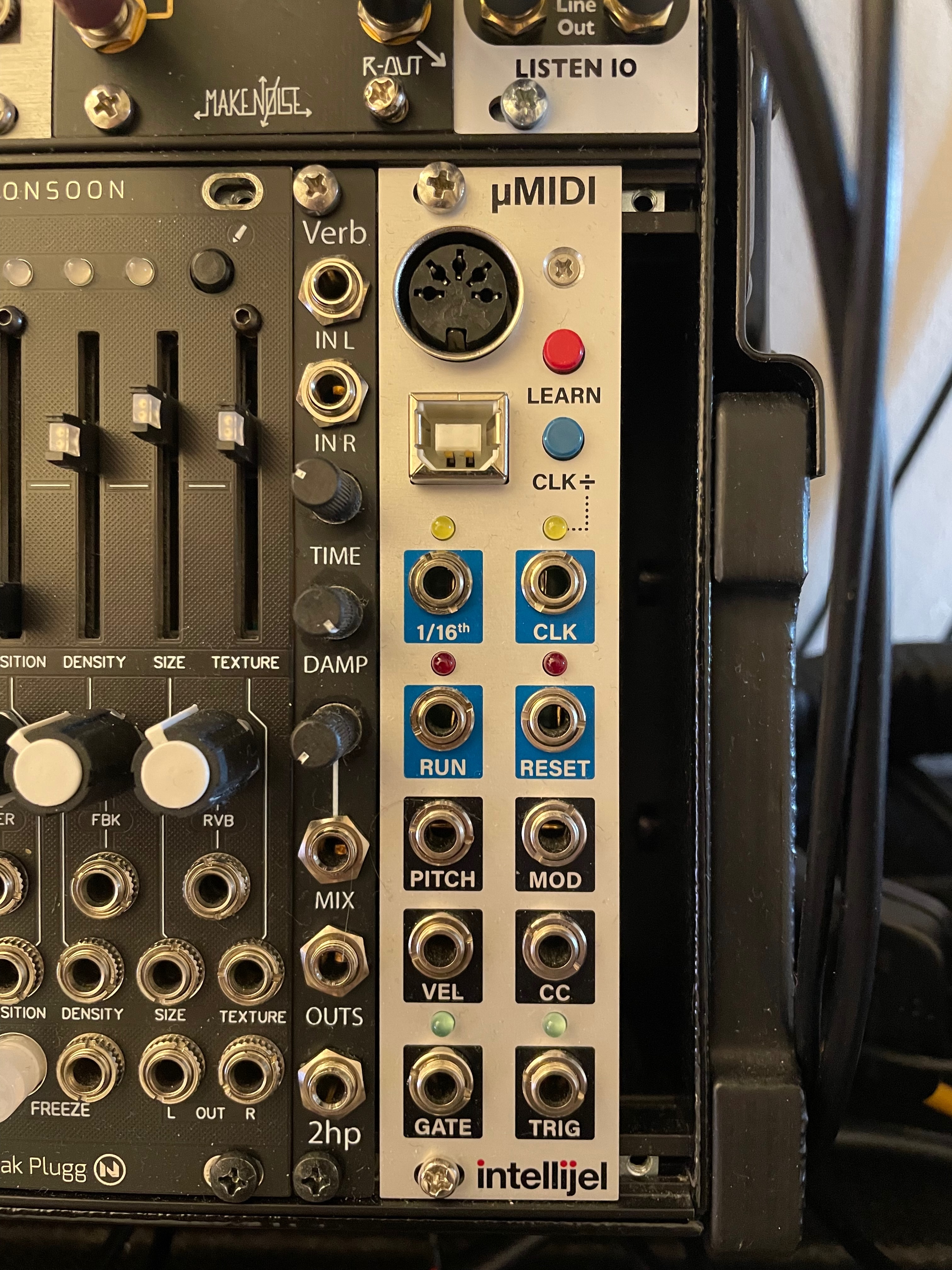 Vends Intellijel Designs µMIDI