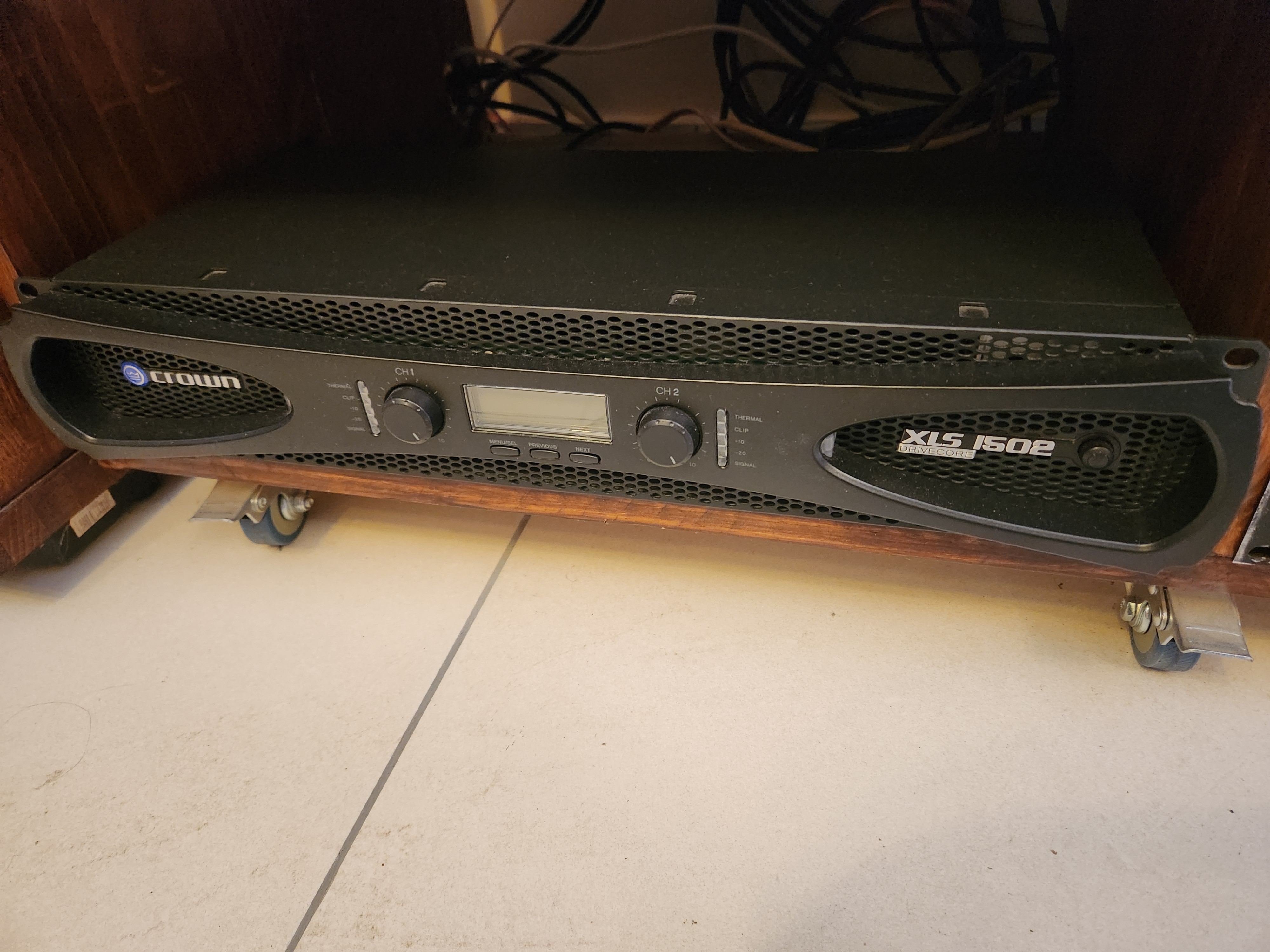 Amplificateur crown XLS1502
