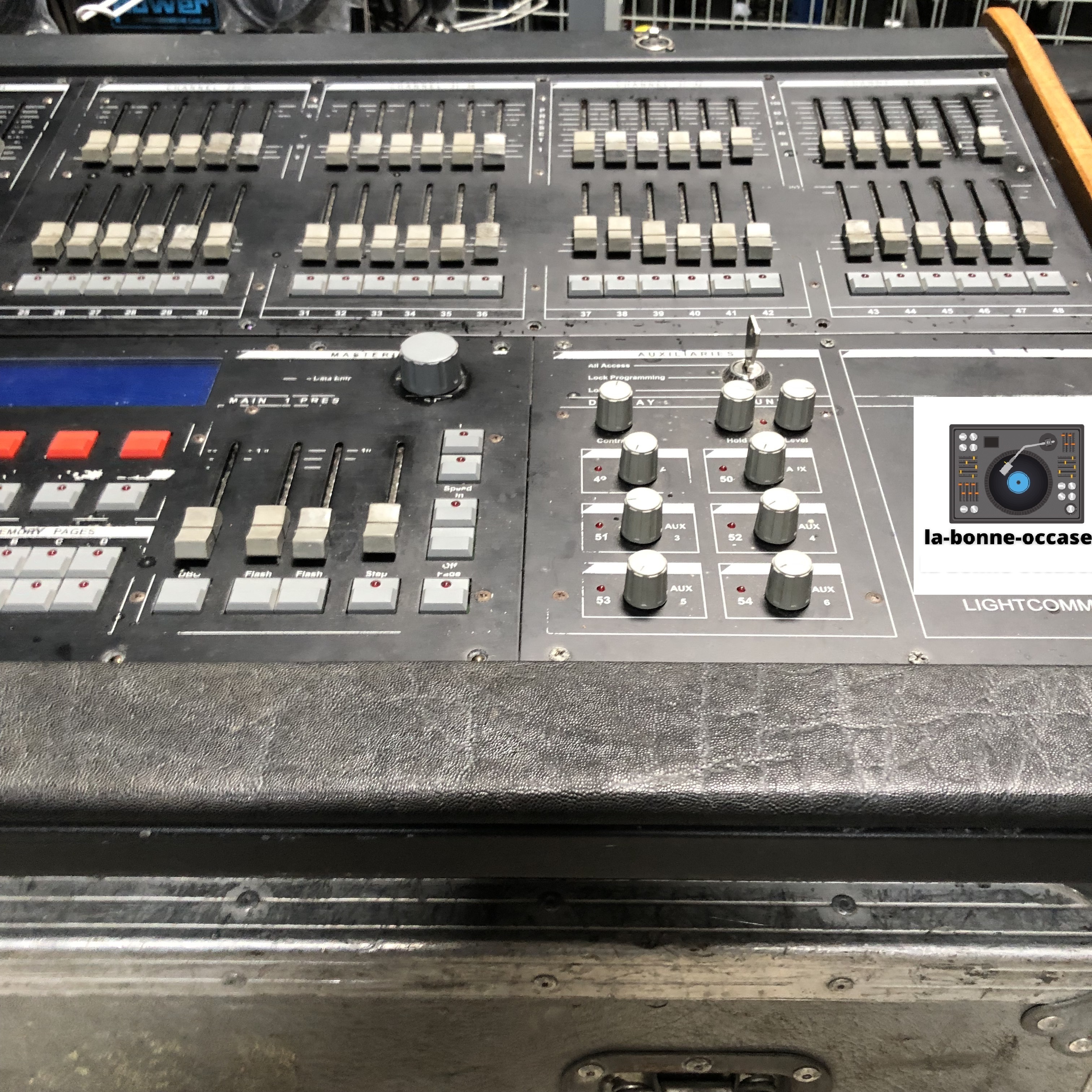 Vend console Lightcommander 48/96 MA lIGHTING