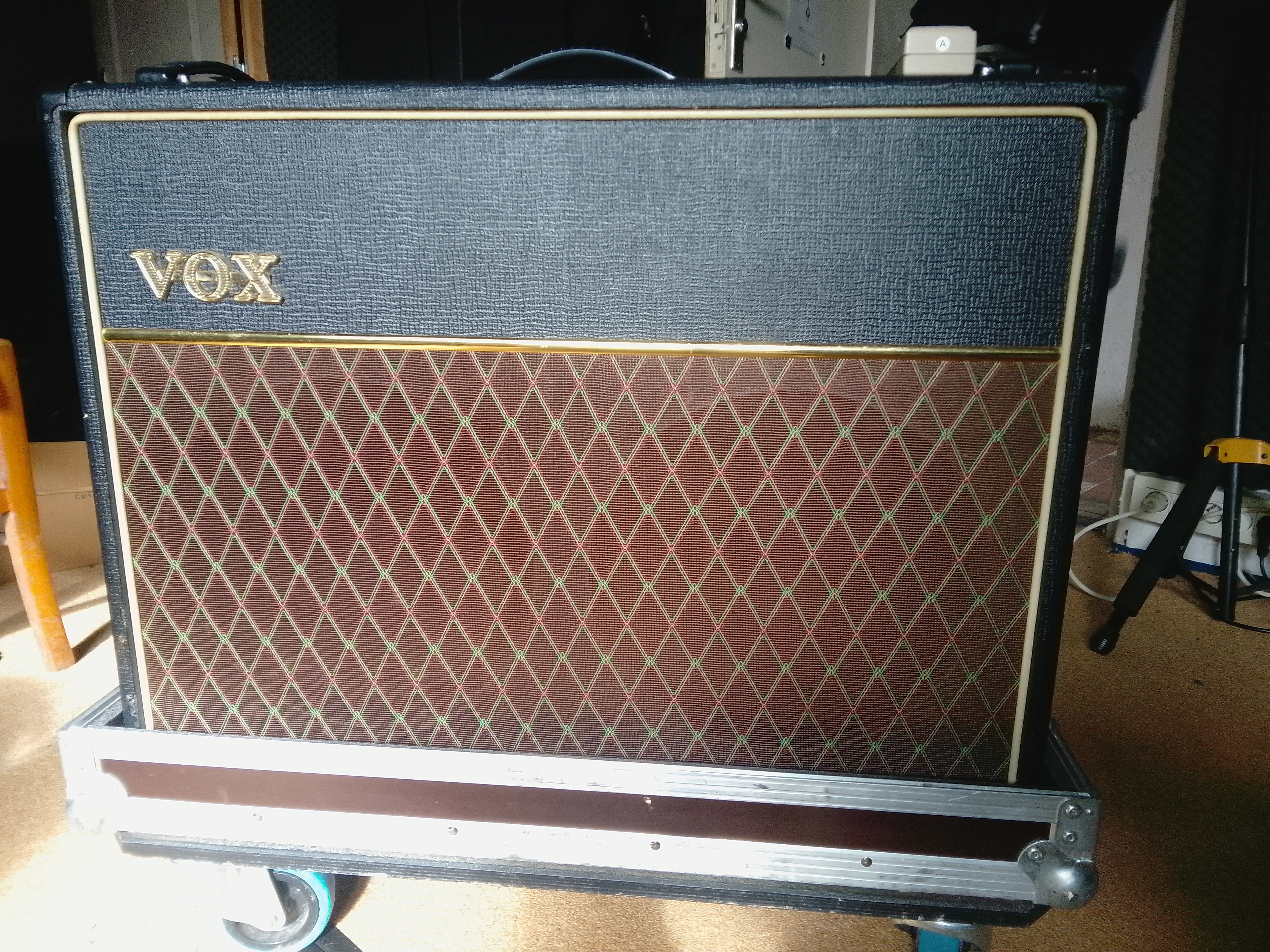 Vends AC30CC2X blue alnico avec flycase sur mesure 