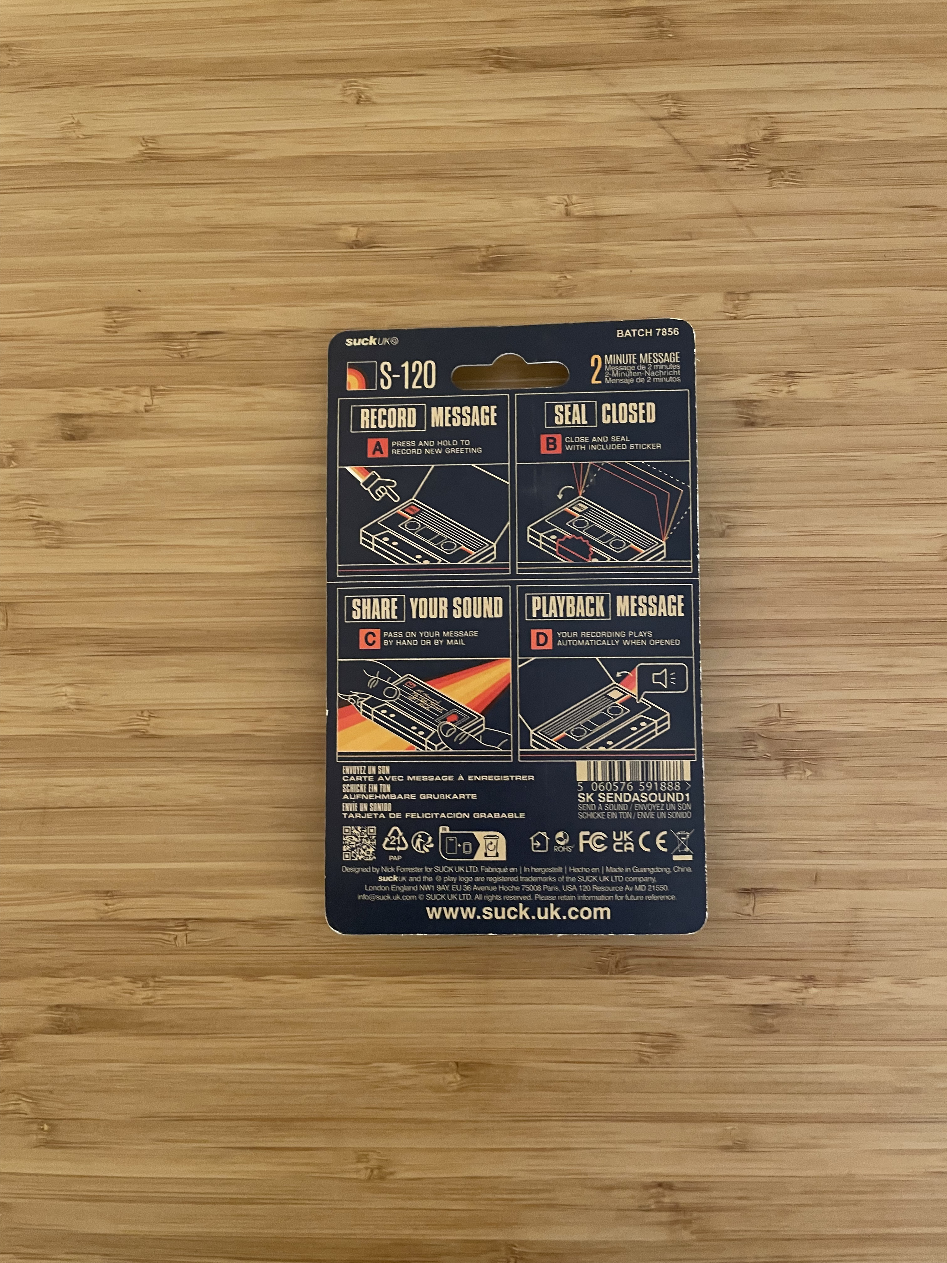 8.2. Enregistreur vocal carte de voeux K7 - Send A Sound