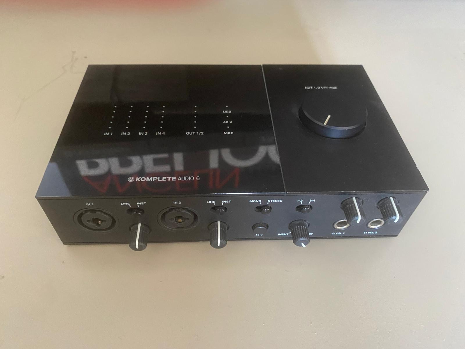Native Instruments Komplete Audio 6 MK2 — USB