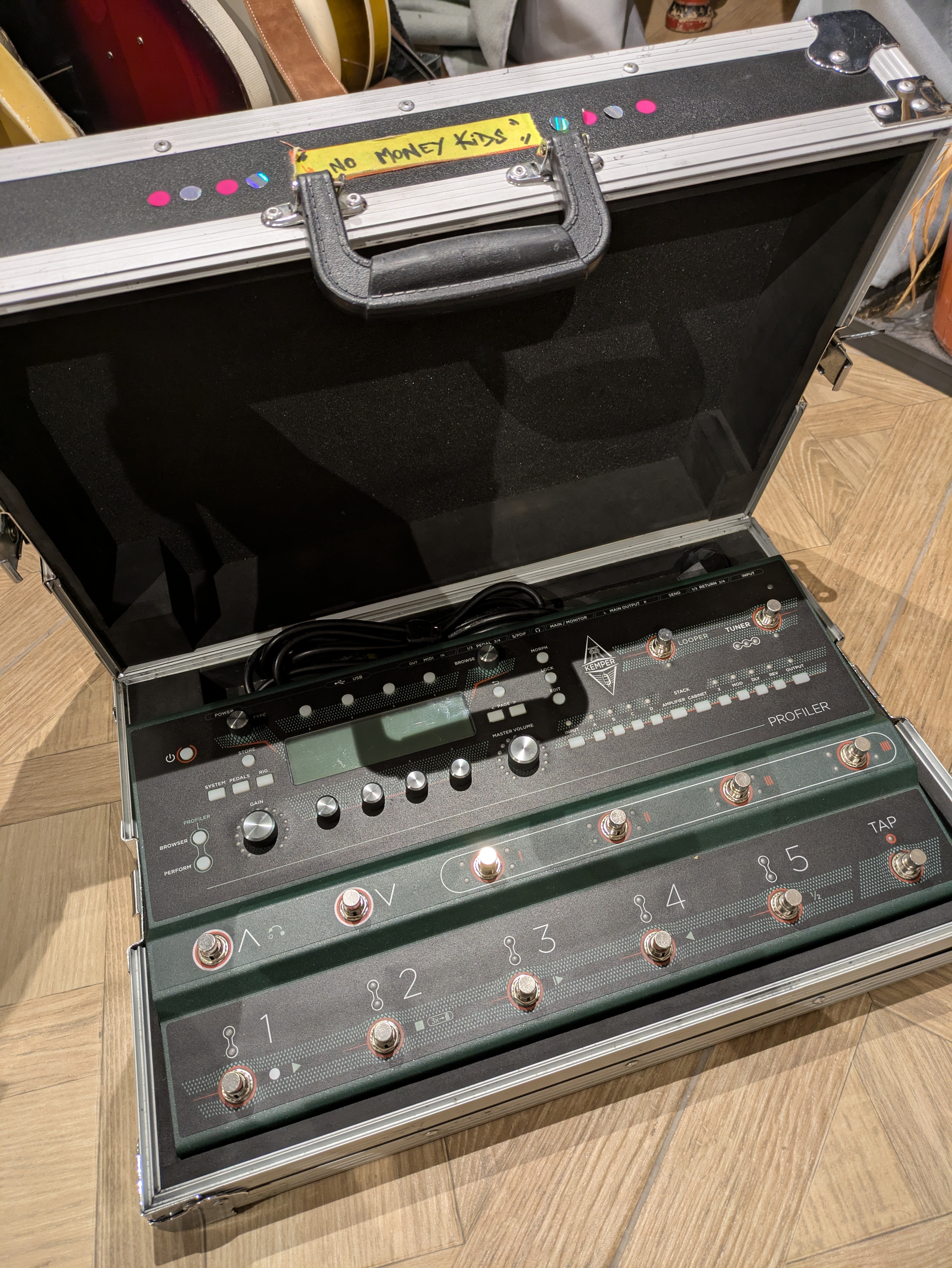 Vends kemper profiler stage + flightcase 