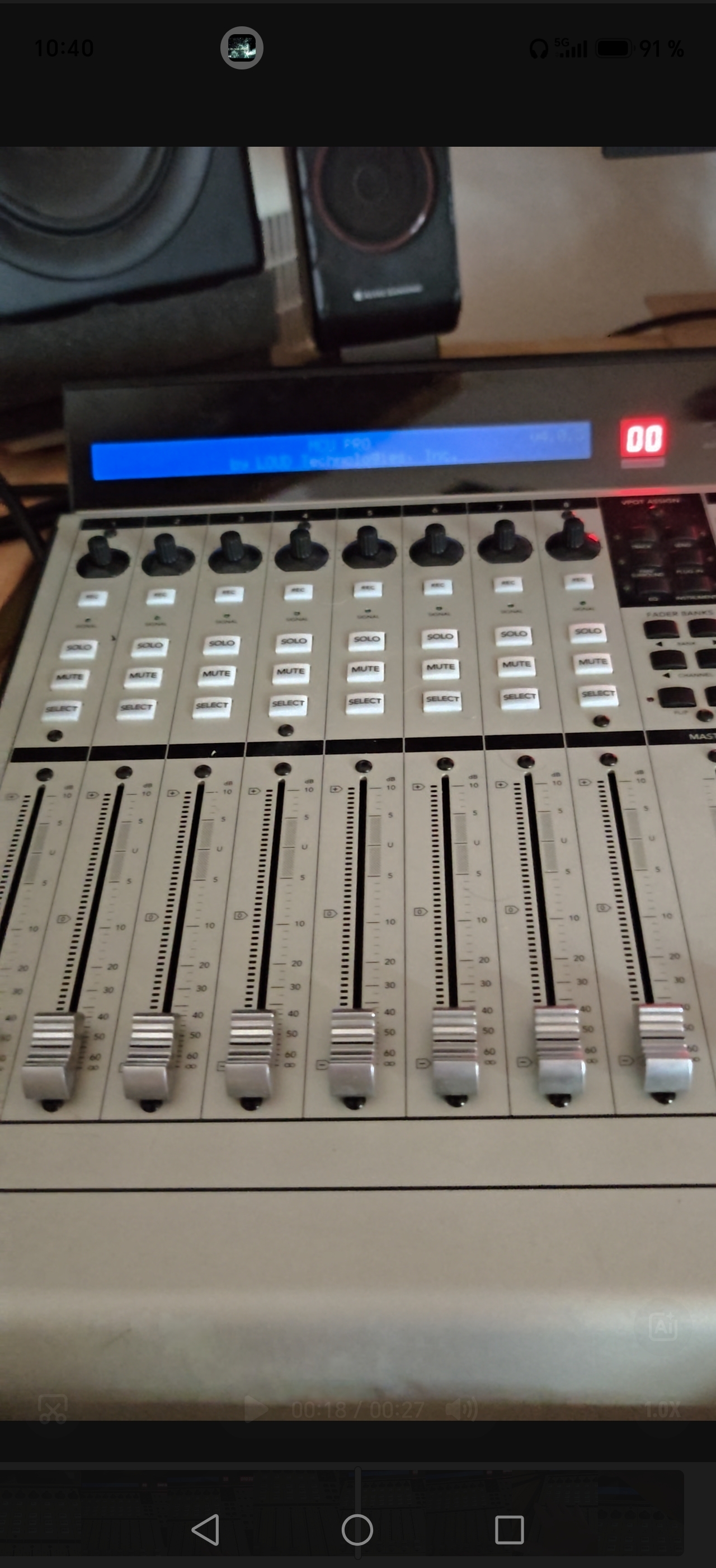 Vend mackie control pro dans sa boite