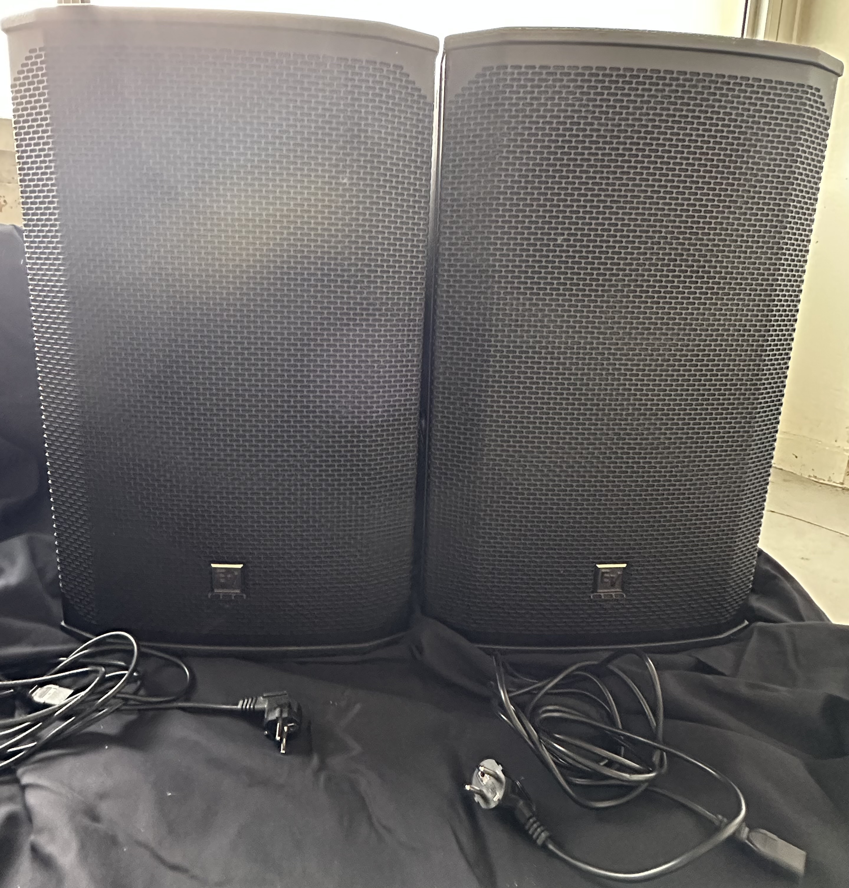 Electrovoice ekx15