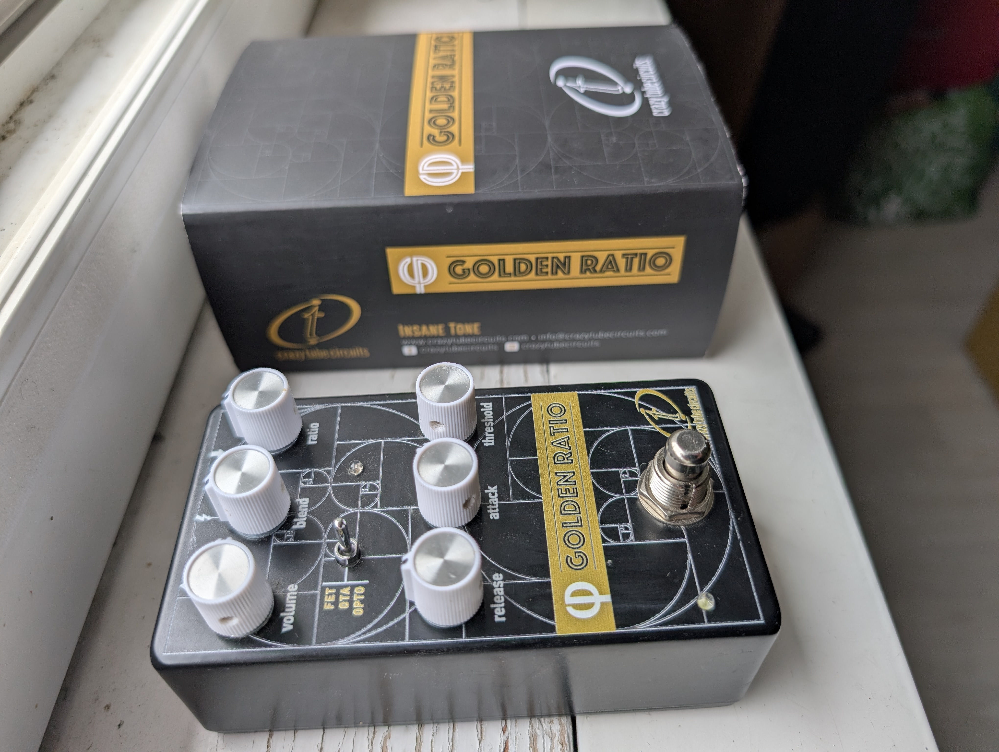 Crazy Tube Circuits Golden Ratio  Phi V2 (8828)