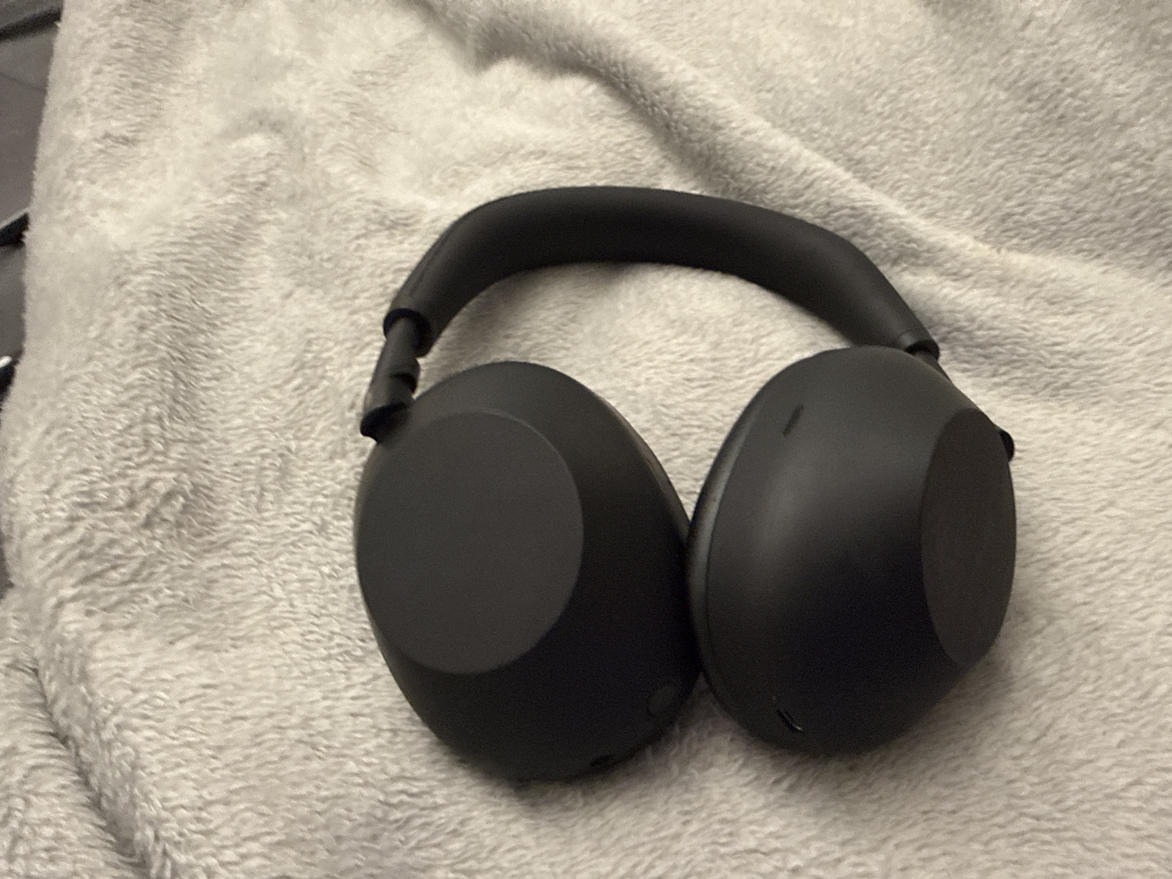 Vends le tout dernier casque Sony celui ou la marque a corrigé ses erreurs