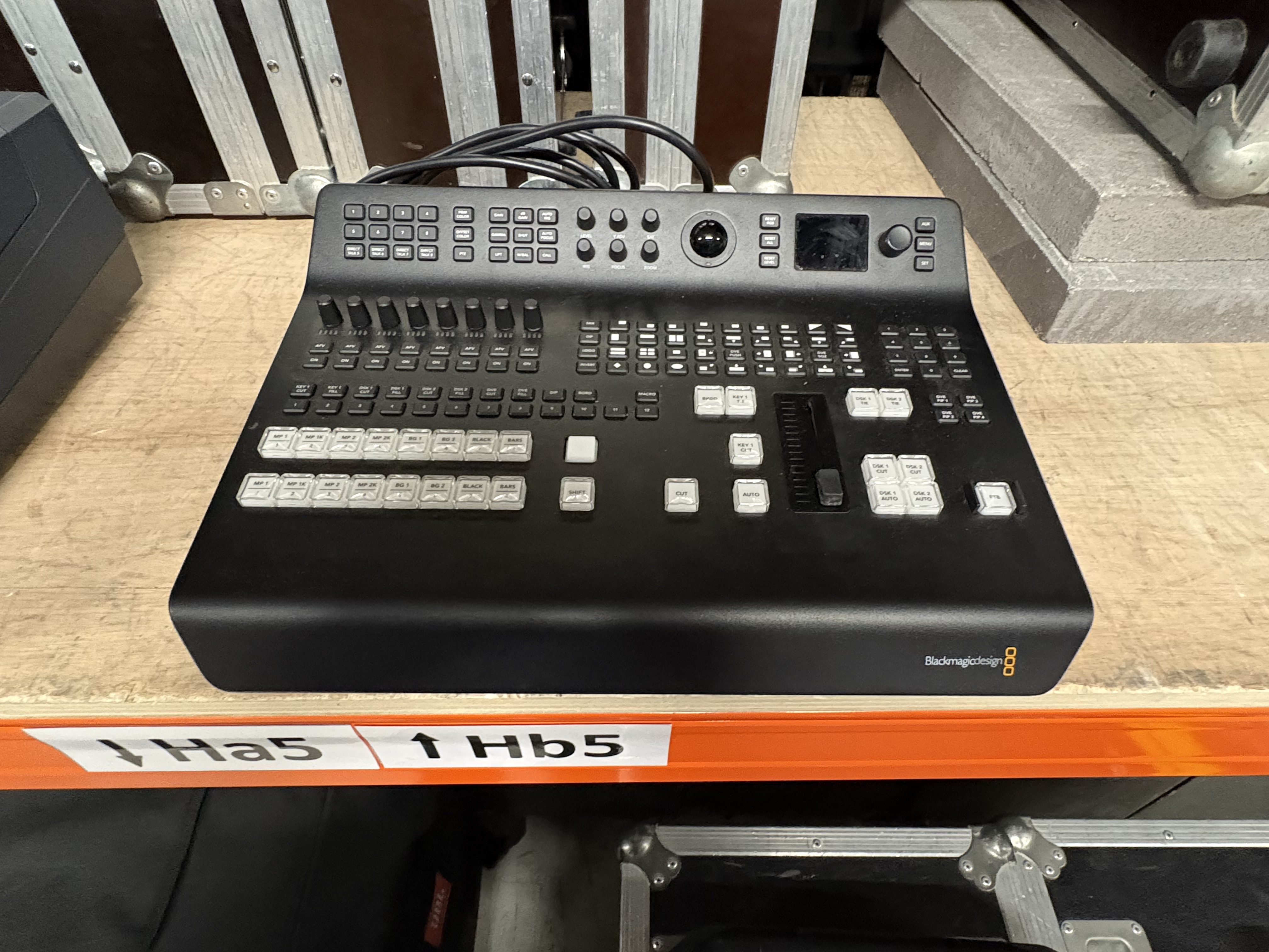 Vend Atem studio
