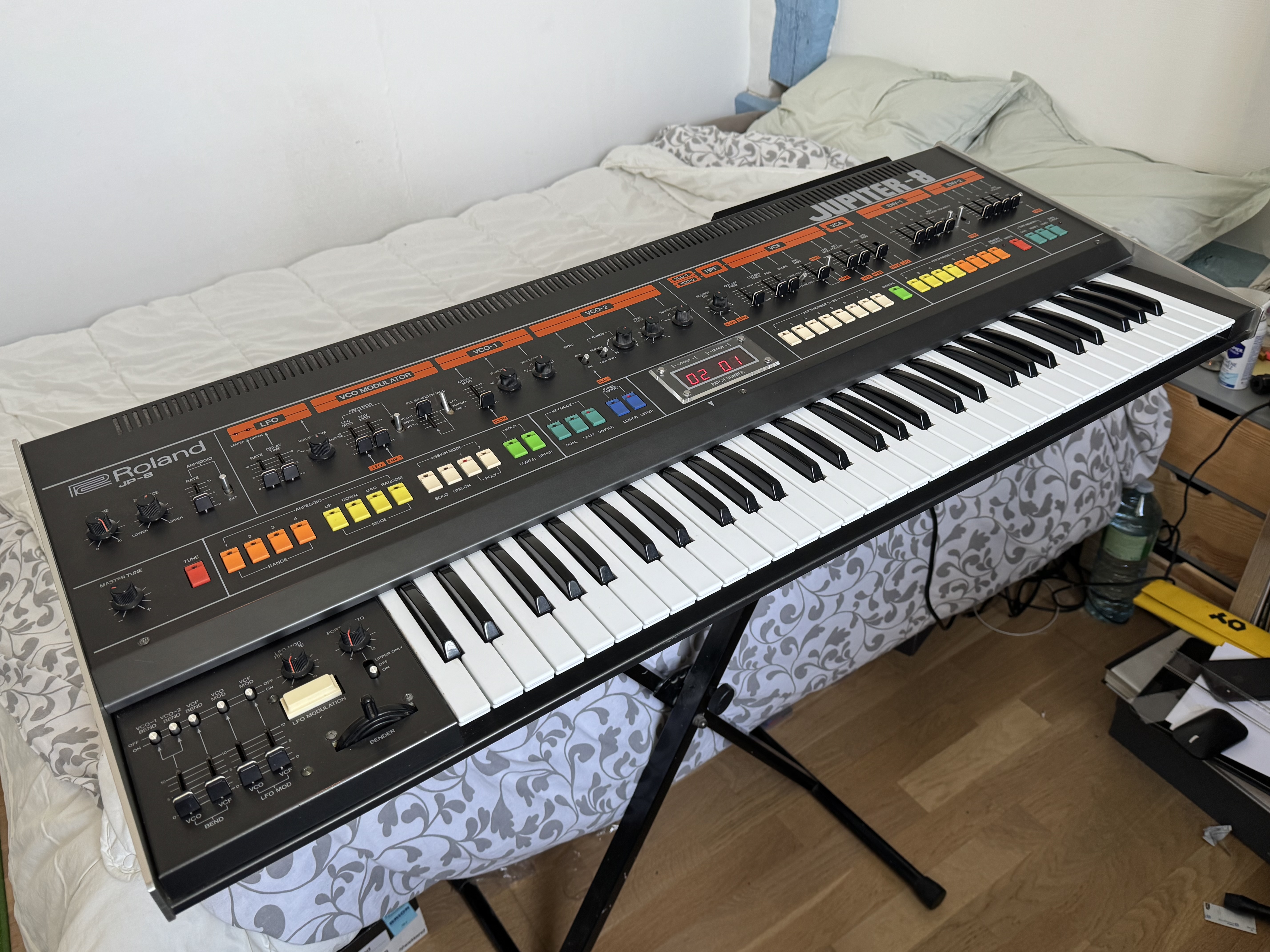 Vends JUPITER 8 ETAT EXEPTIONNEL