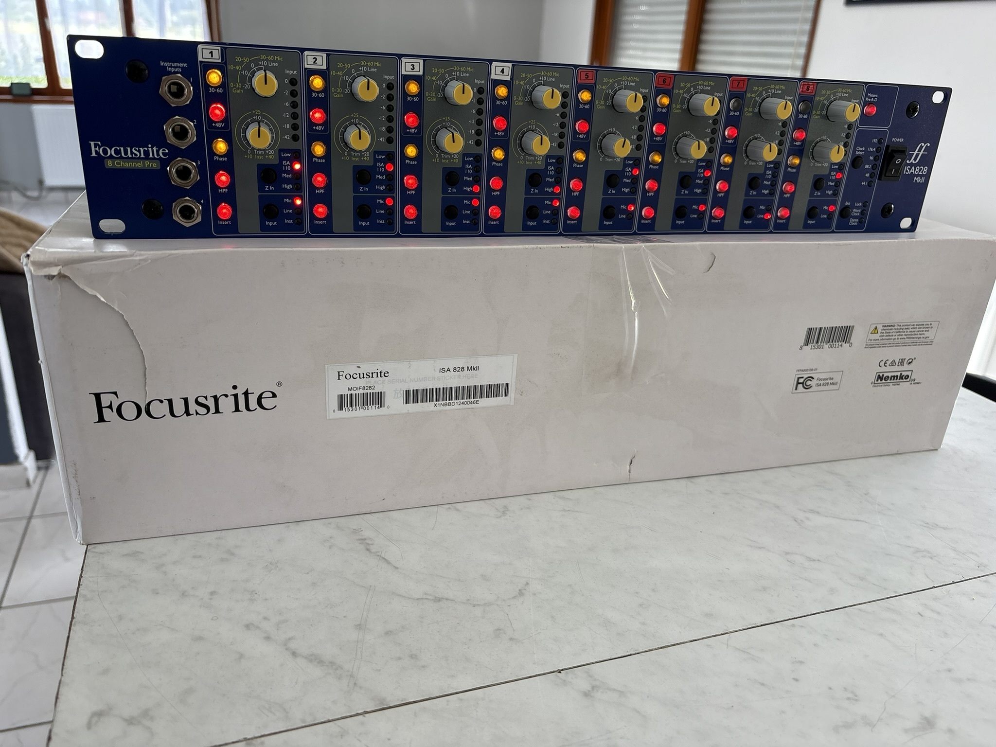 focusrite isa 828 MK2