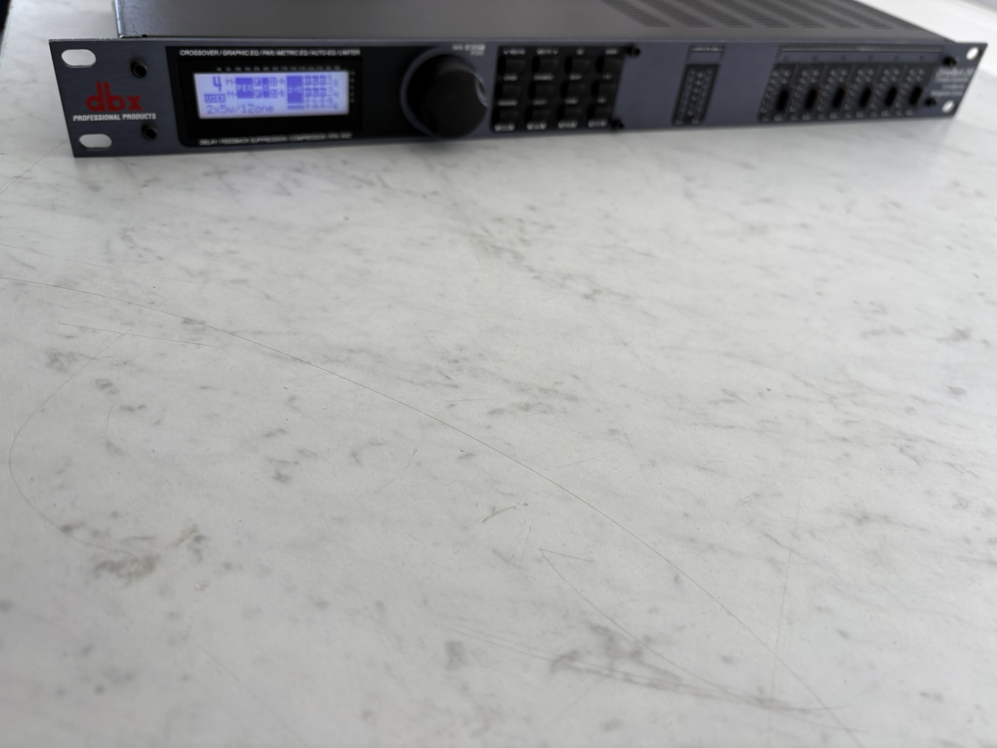 DBX driverack 260