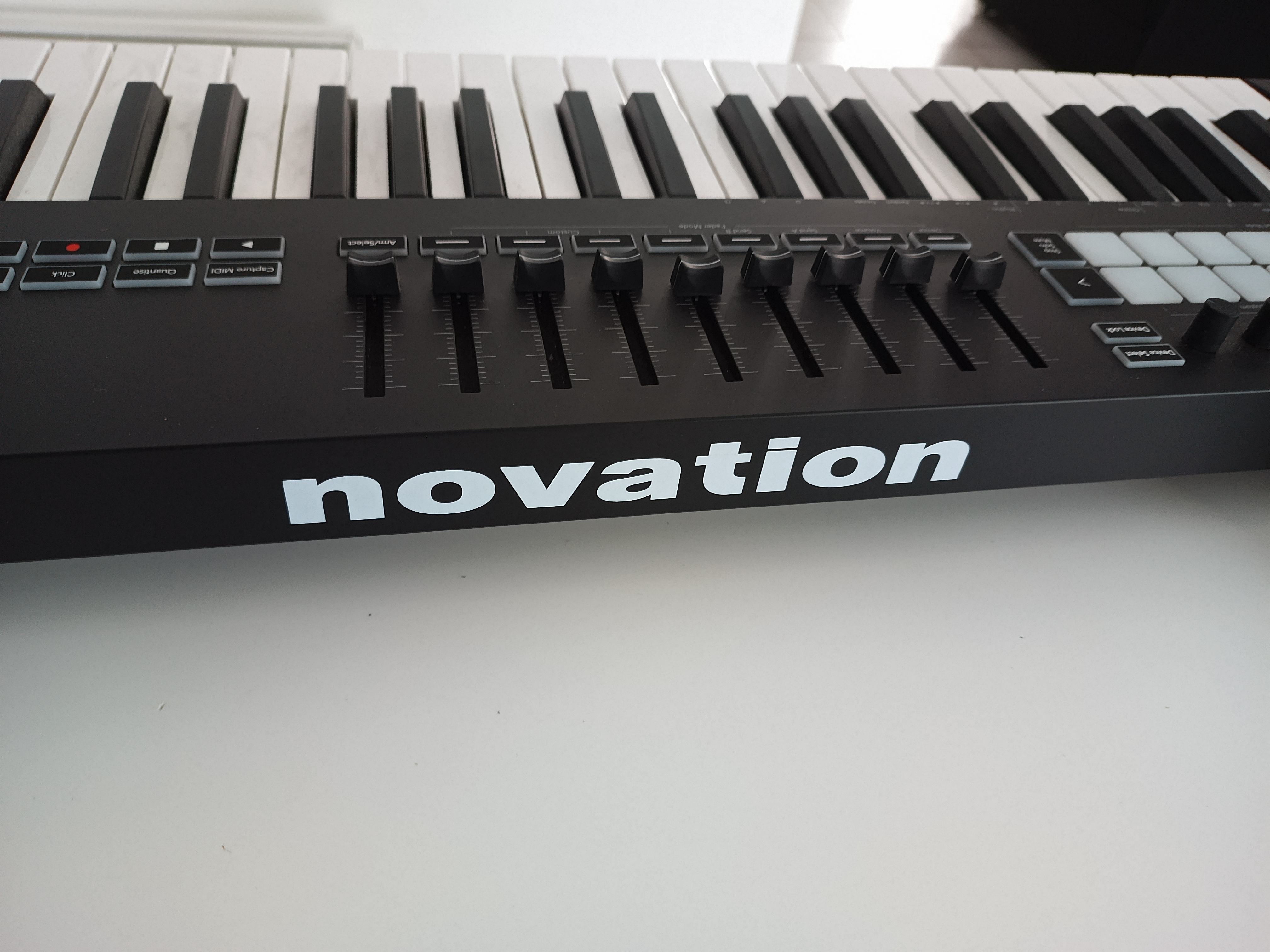 Novation launchkey 61 MK3