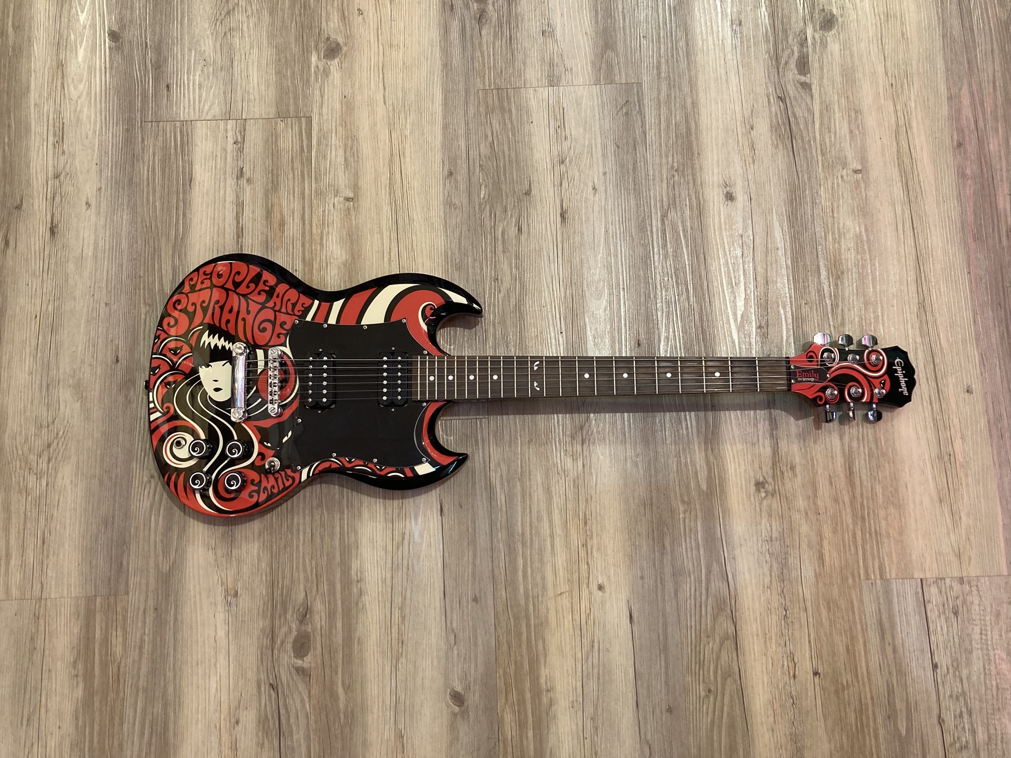 EPIPHONE - SG Emily The Strange