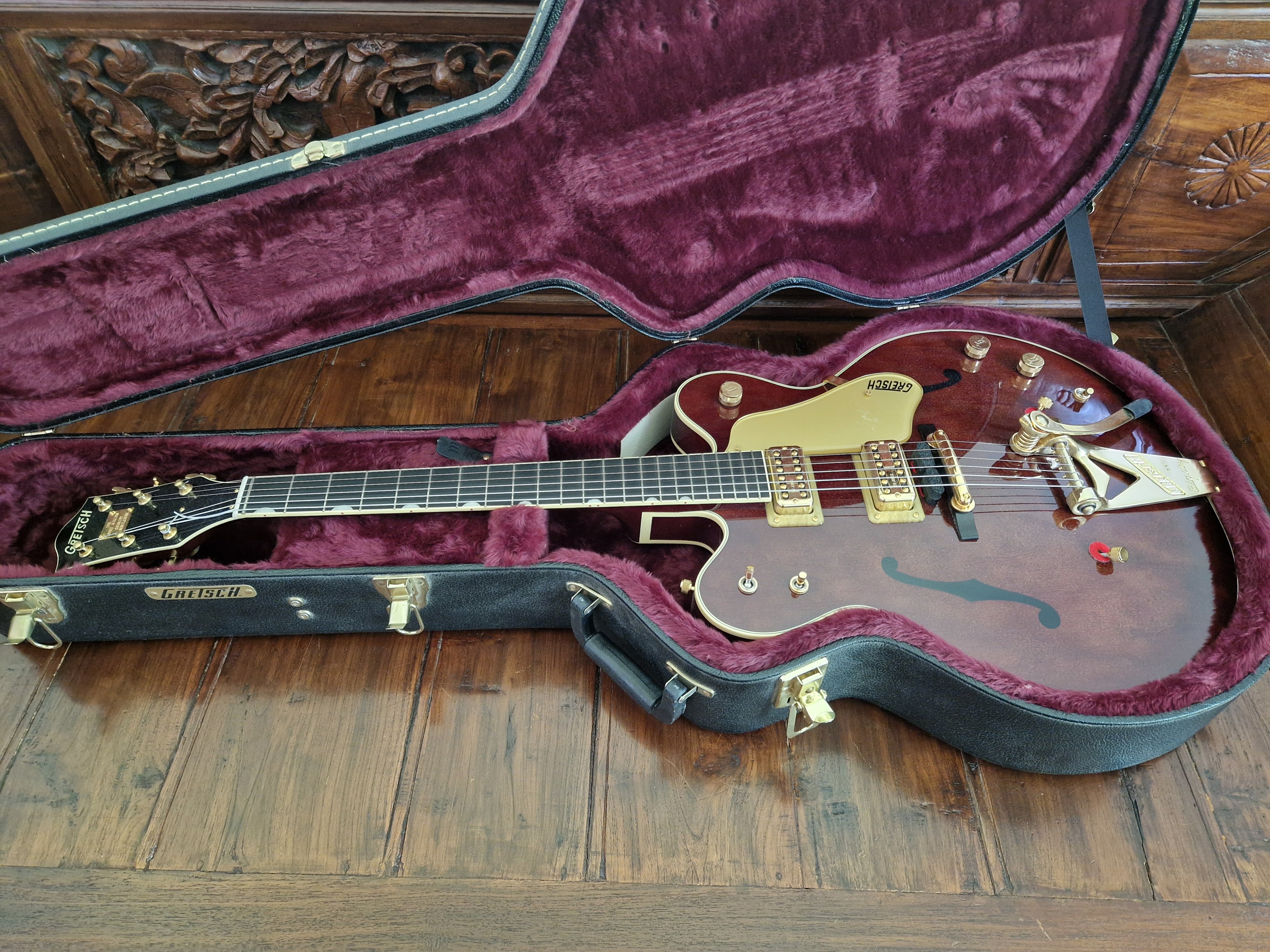 Gretsch G6122-1962 Chet Atkins Country Gentleman (81722)
