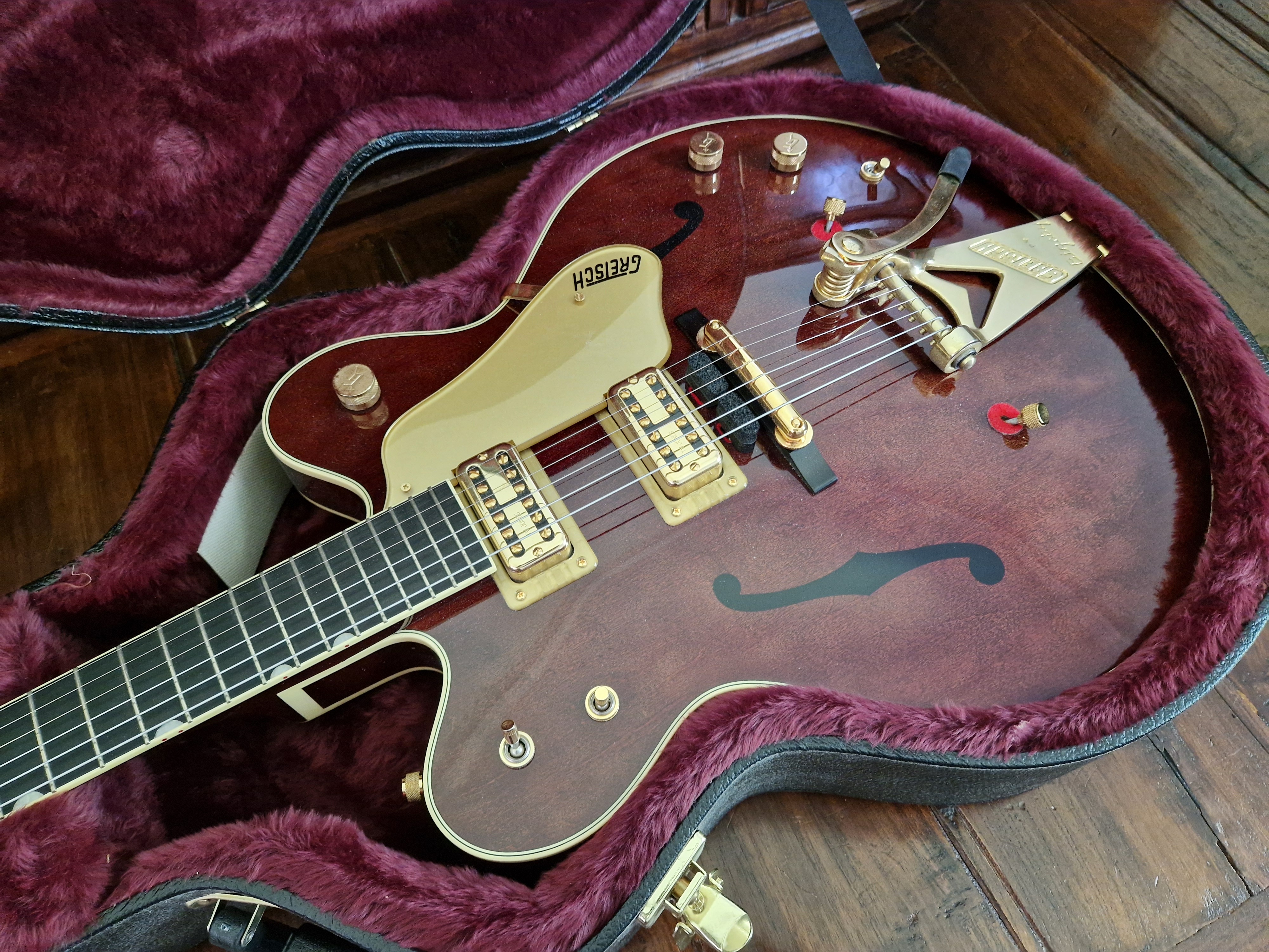 Gretsch G6122-1962 Chet Atkins Country Gentleman (37830)