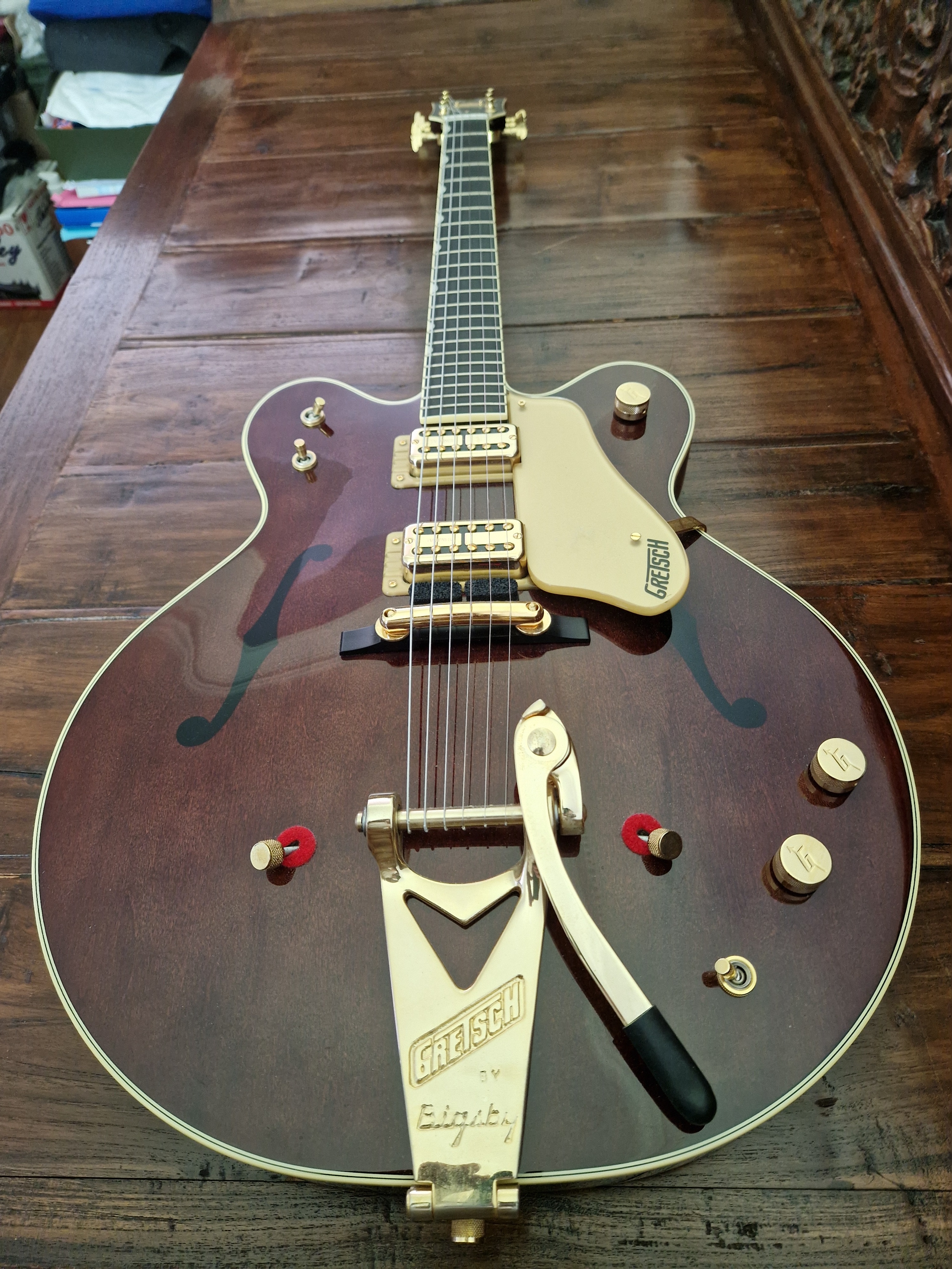 Gretsch G6122-1962 Chet Atkins Country Gentleman (11235)