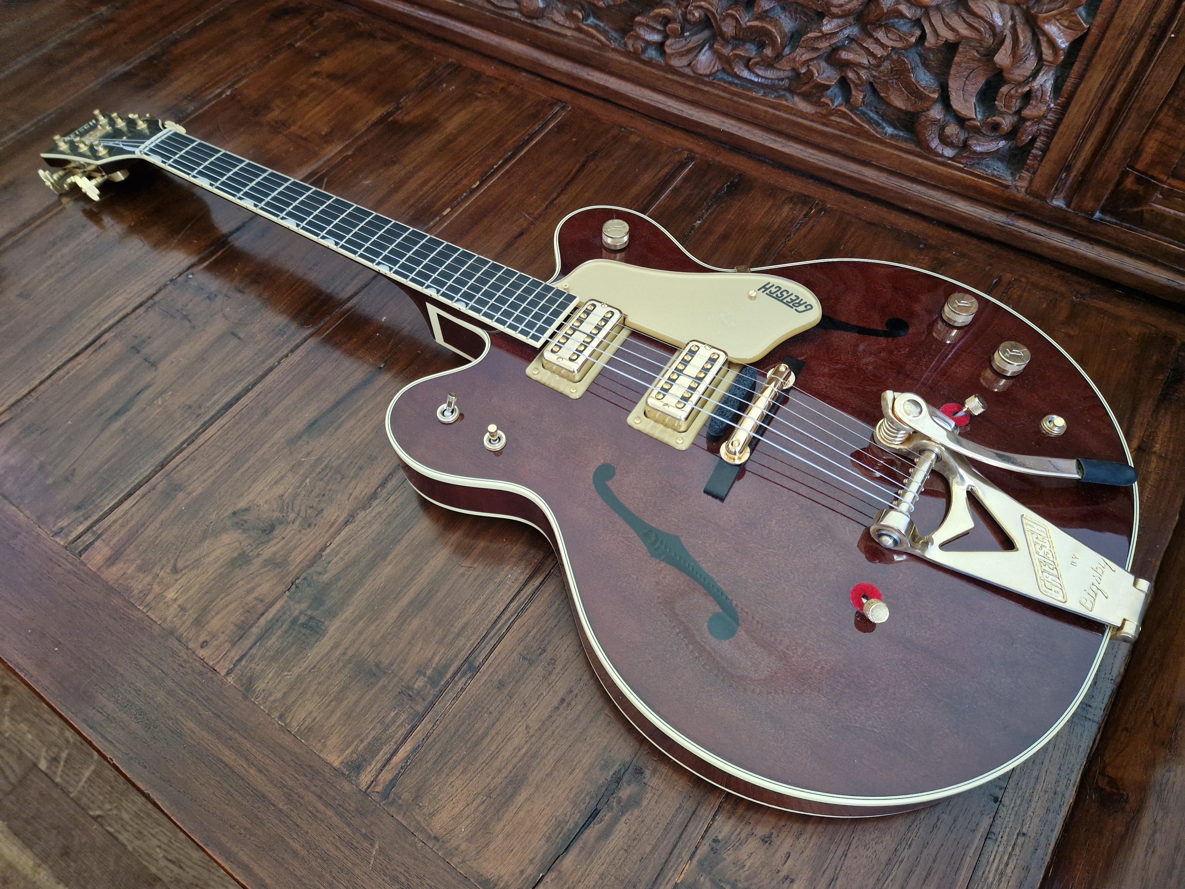 Gretsch G6122-1962 Chet Atkins Country Gentleman (21643)