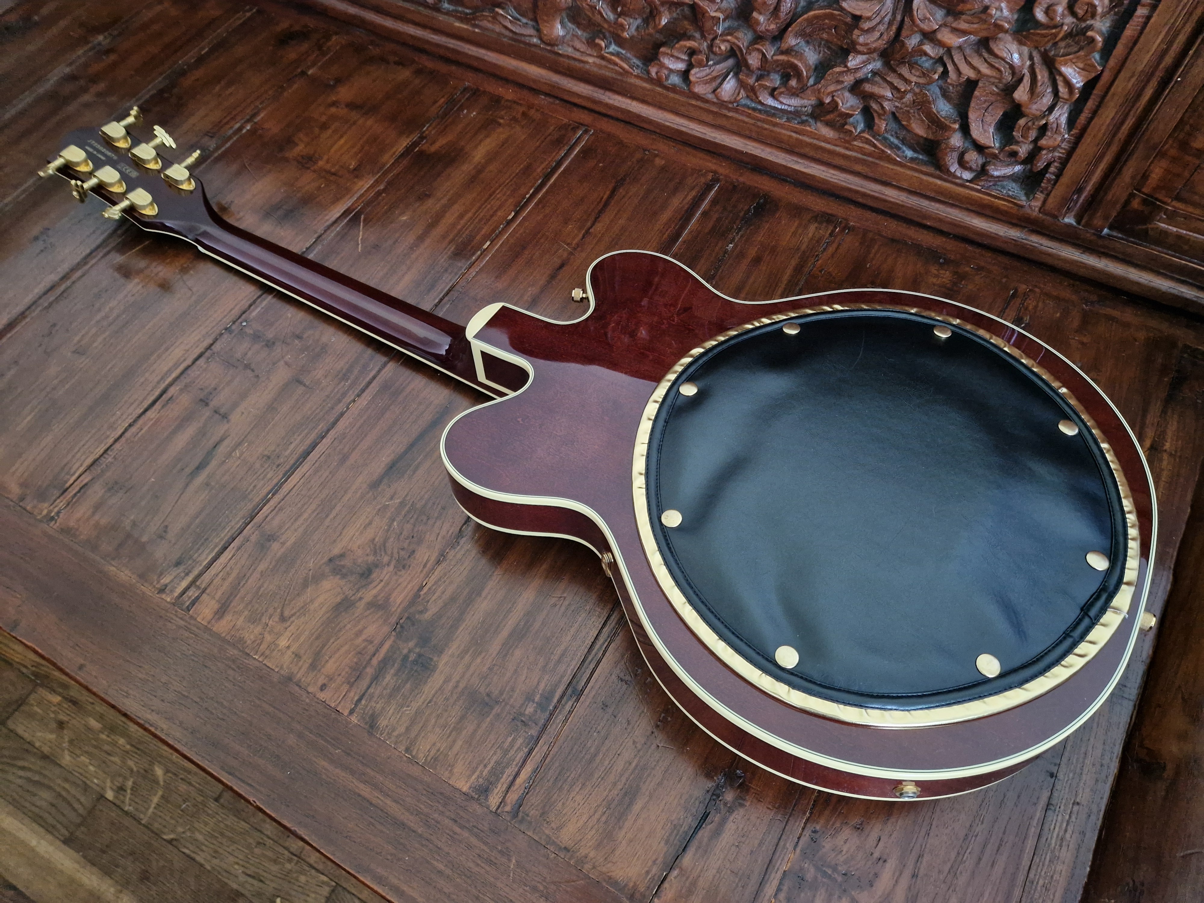 Gretsch G6122-1962 Chet Atkins Country Gentleman (40808)