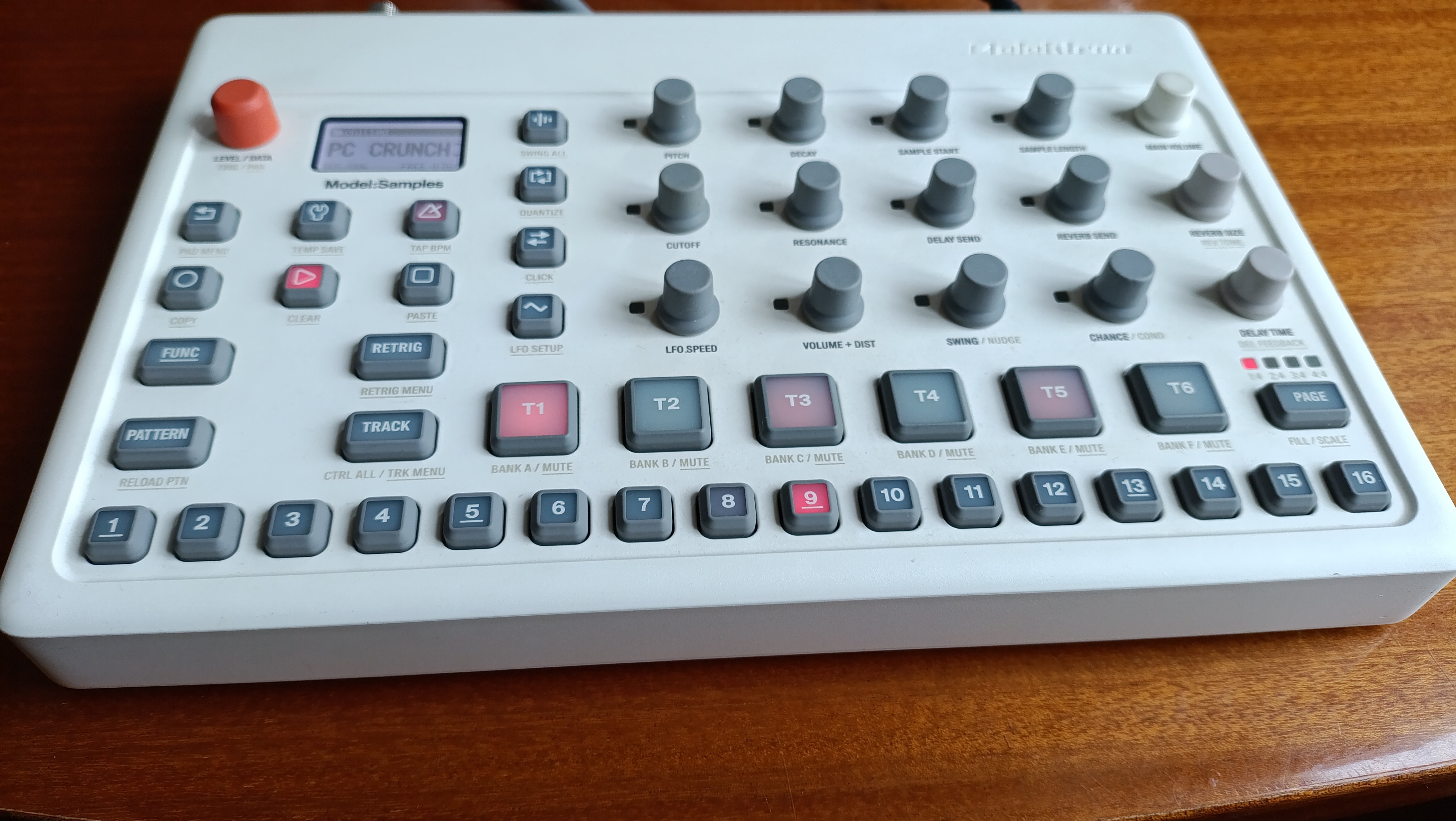 Elektron Model:Samples (38613)
