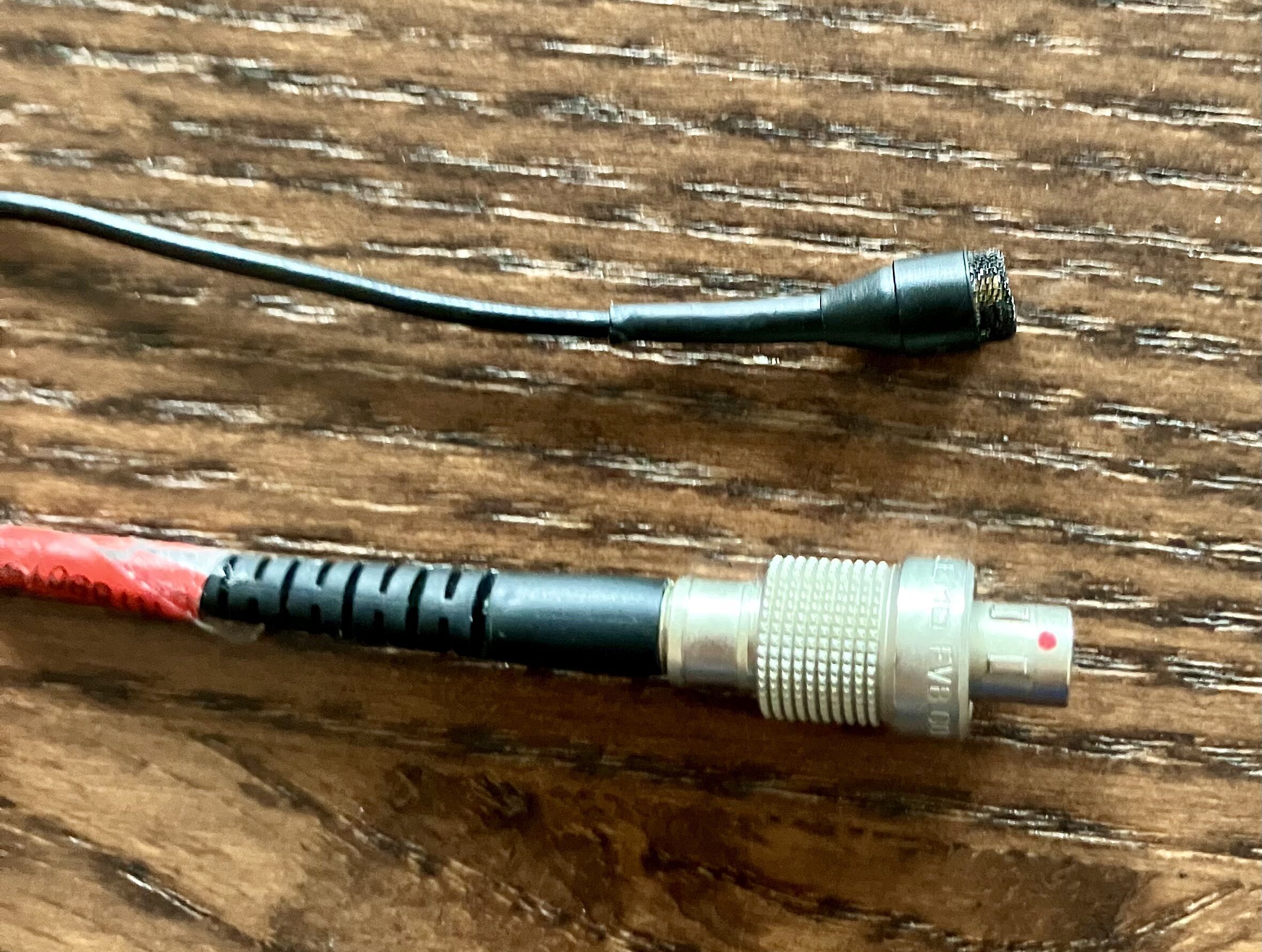 MICRO CRAVATE DPA 4061-OP-C-B03 - 4061 Omni Mic, Loud SPL, Noir, 3-pin LEMO