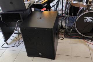 Behringer DR18SUB