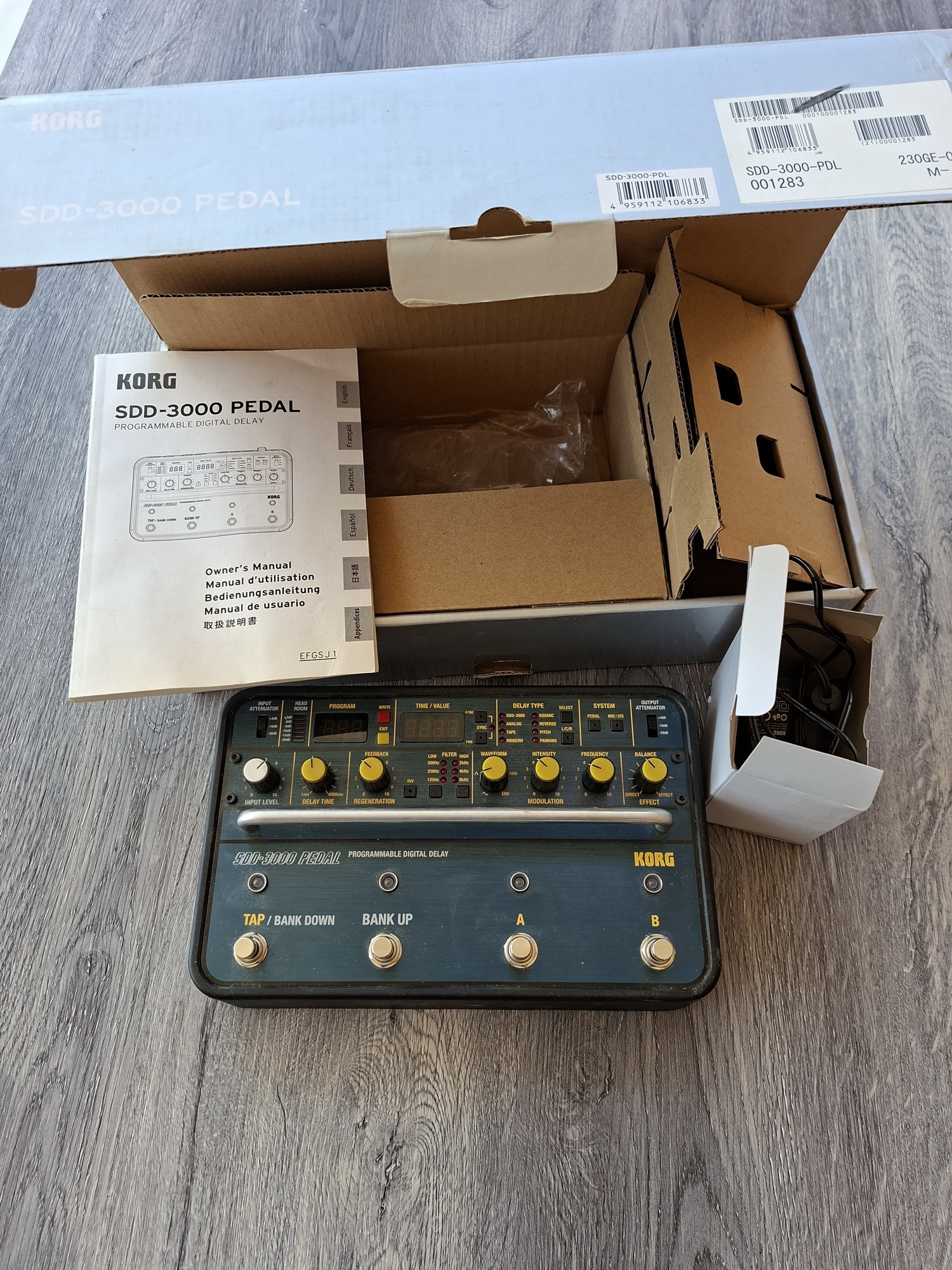 Vends pedale Korg SDD-3000