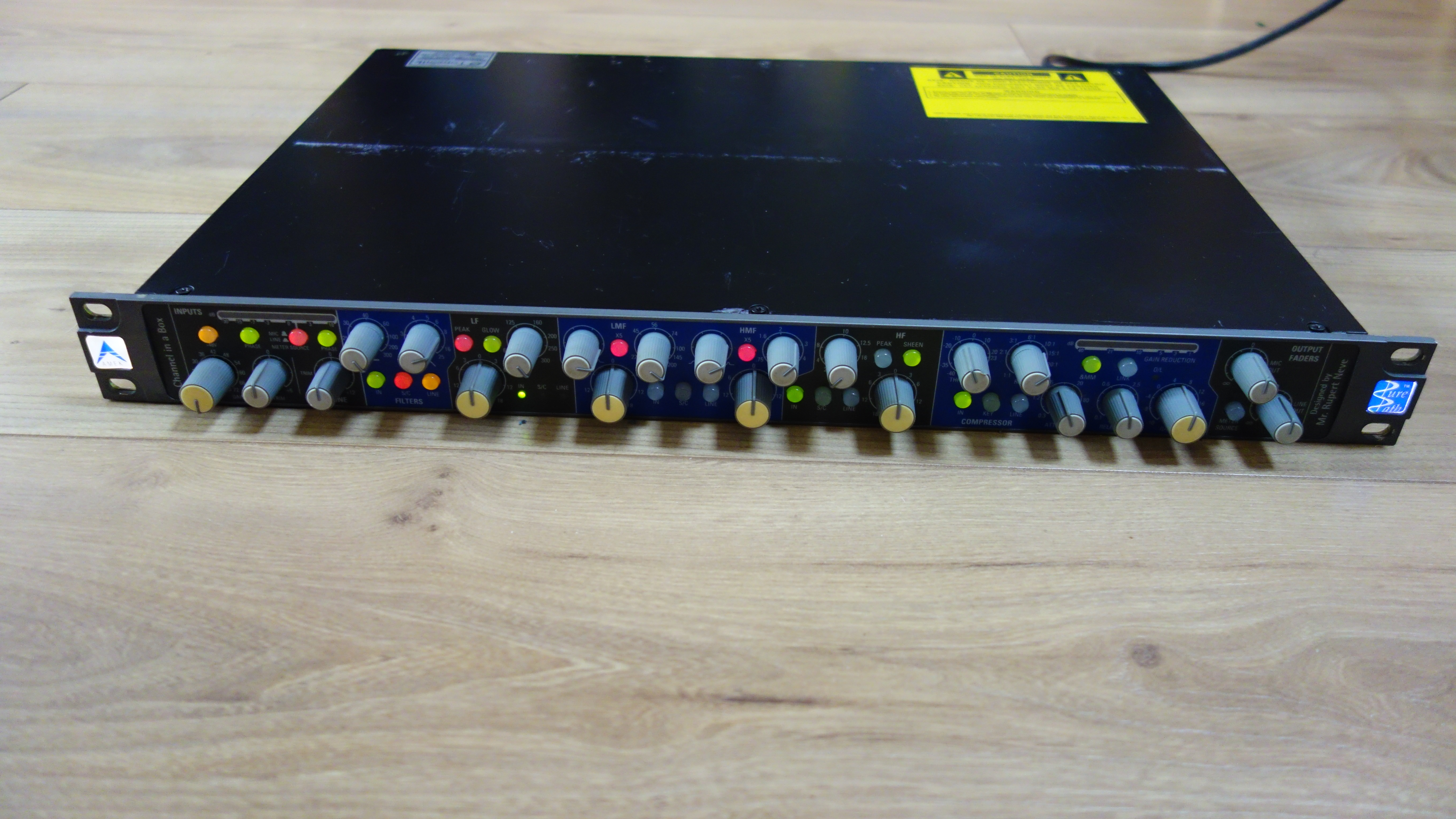 vend Amek/Neve CIB parfaitement fonctionnel