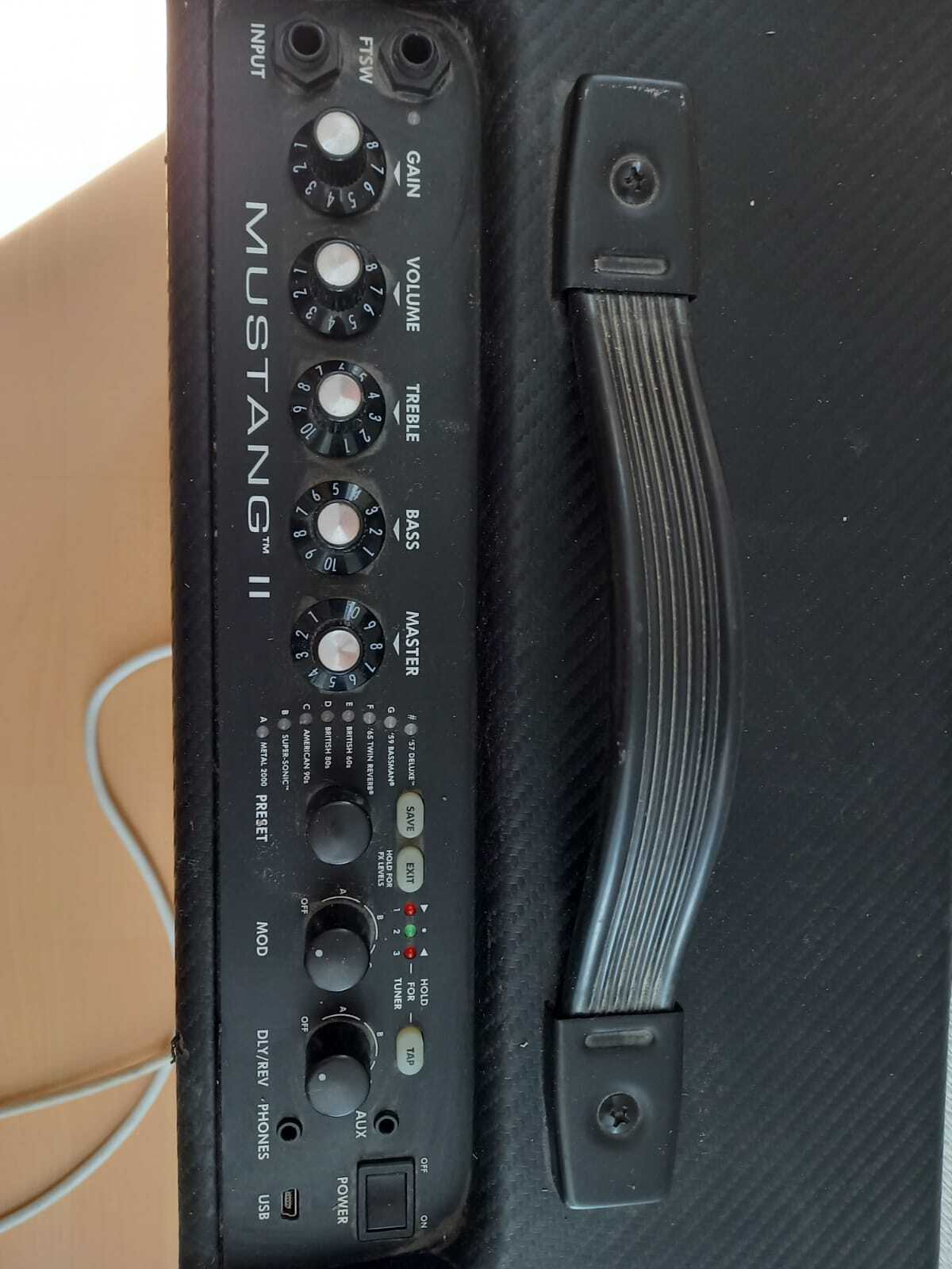 Fender Mustang II (9748)