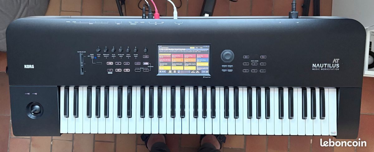 Korg Nautilus AT 61 : la Rolls des synthés en quasi-neuf + banque sons