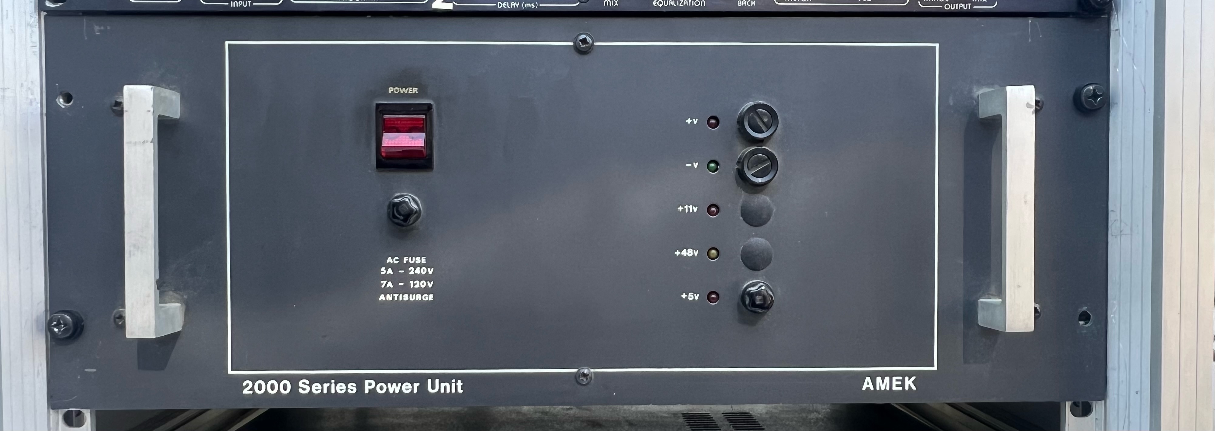 AMEK 2000 Series Power Unit – Alimentation console AMEK Mozart
