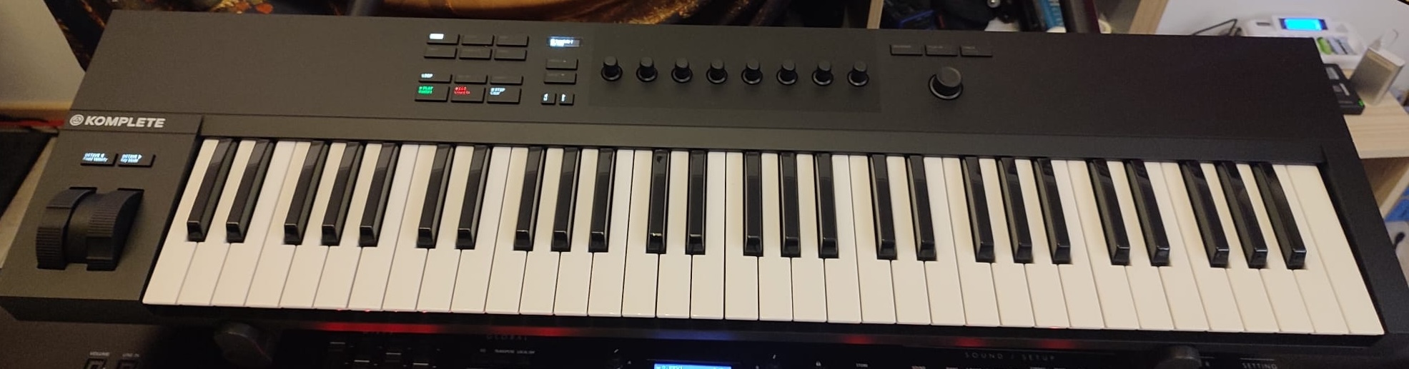 Clavier maitre Komplete Kontrol A61