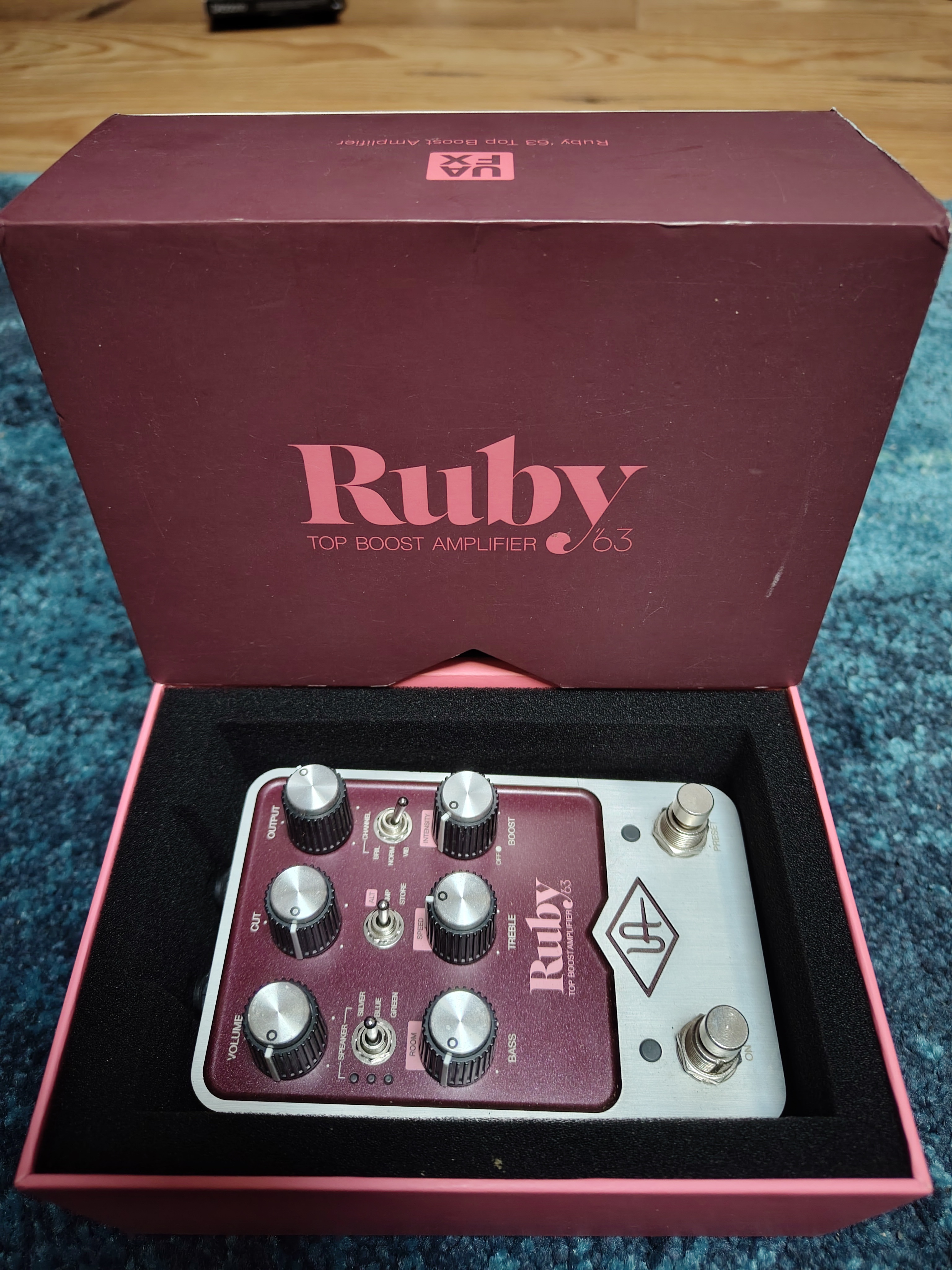 Universal Audio Ruby '63 Top Boost Amplifier
