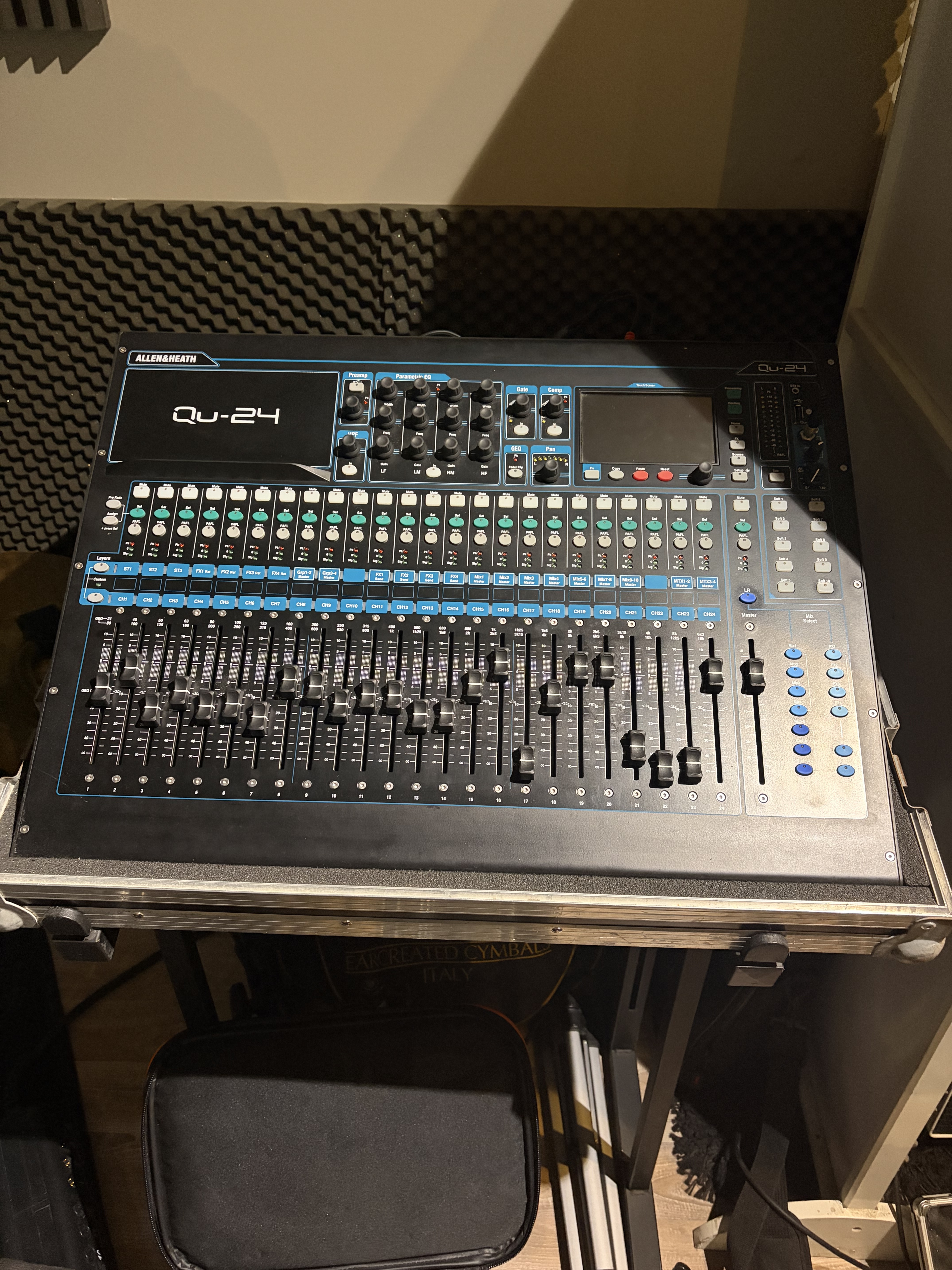 Vends Allen & Heath Qu-24