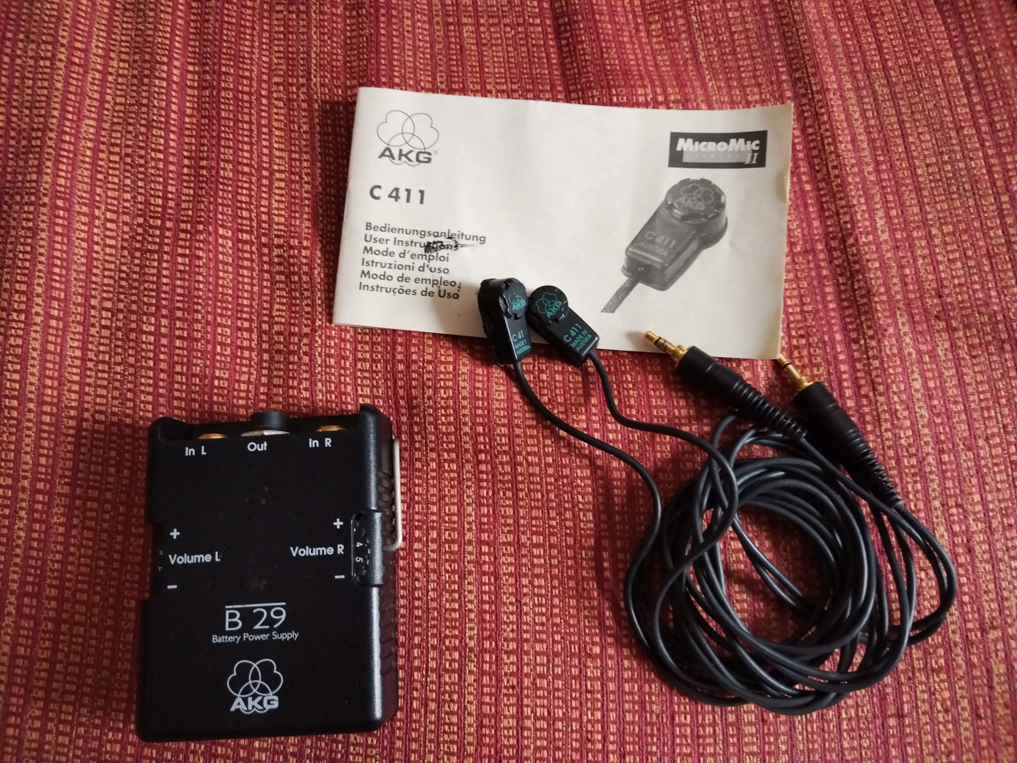 Vend n.2 micro C411 et alimentation B29