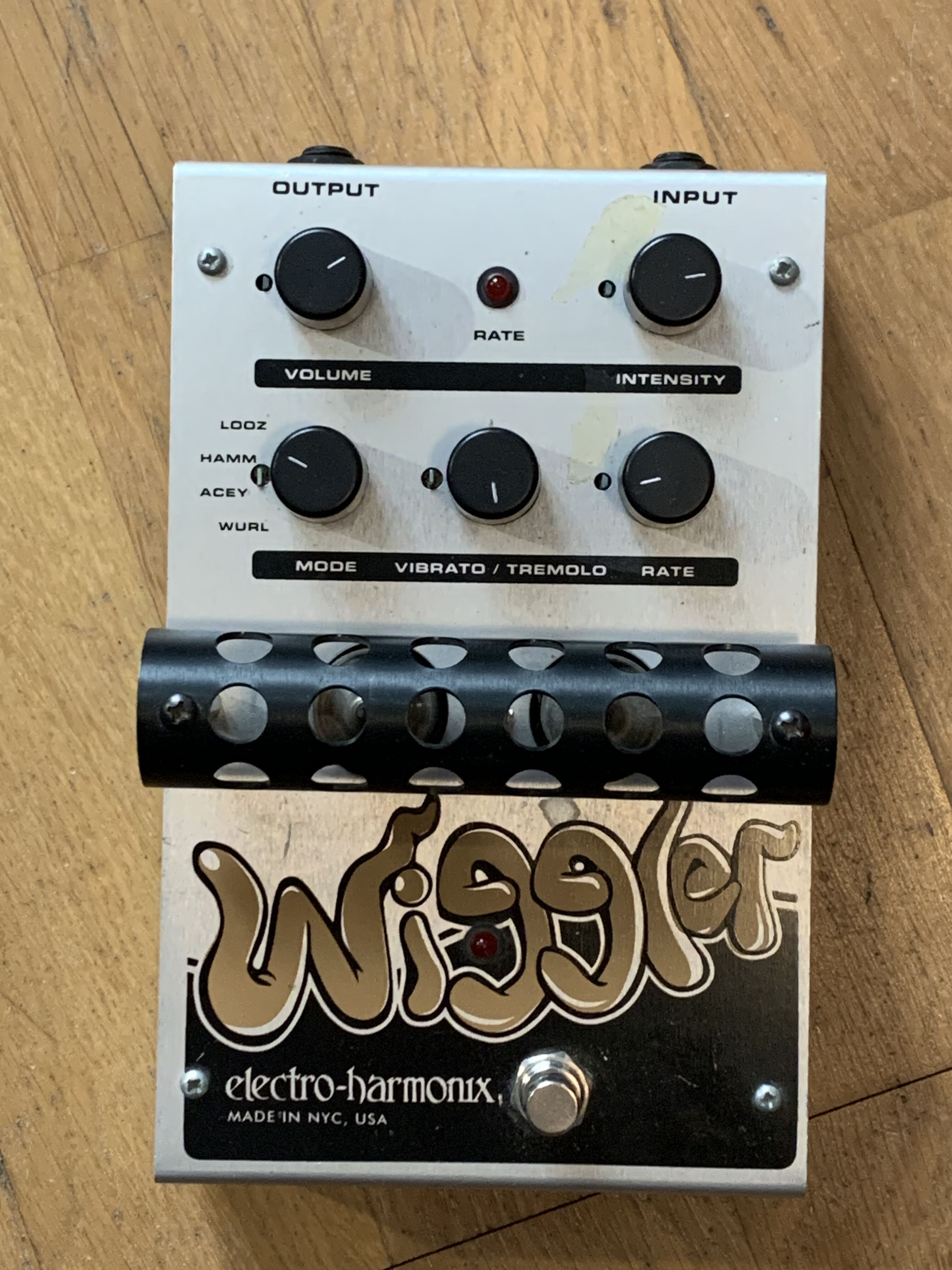 Electro Harmonix Wiggler + alimentation neuve