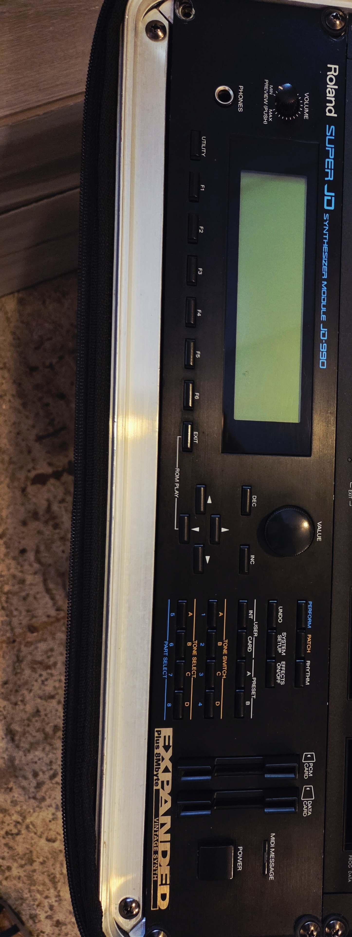 Roland jd990
