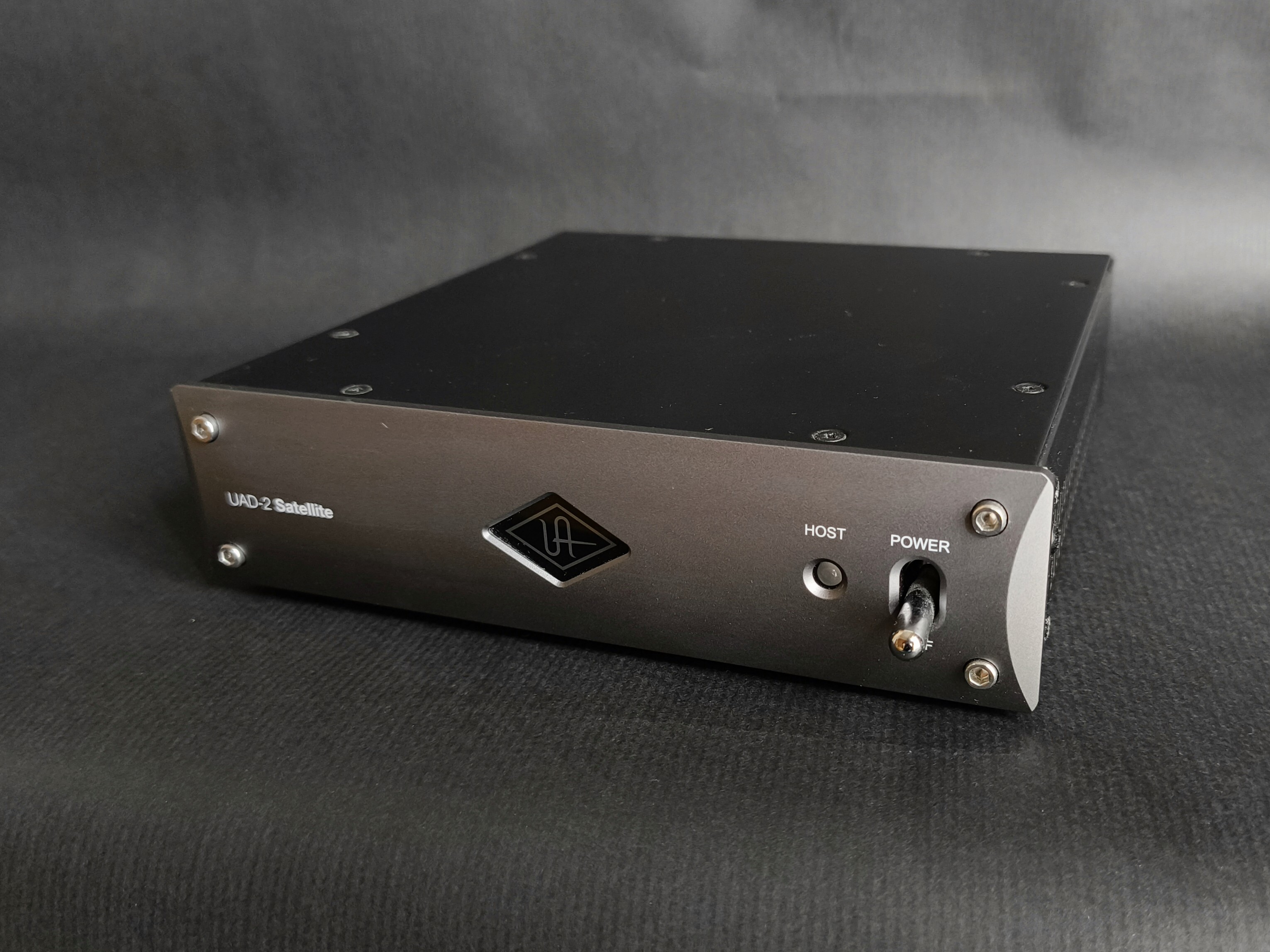 UAD2 Satellite Octo TB3 + Câble TB3 80cm