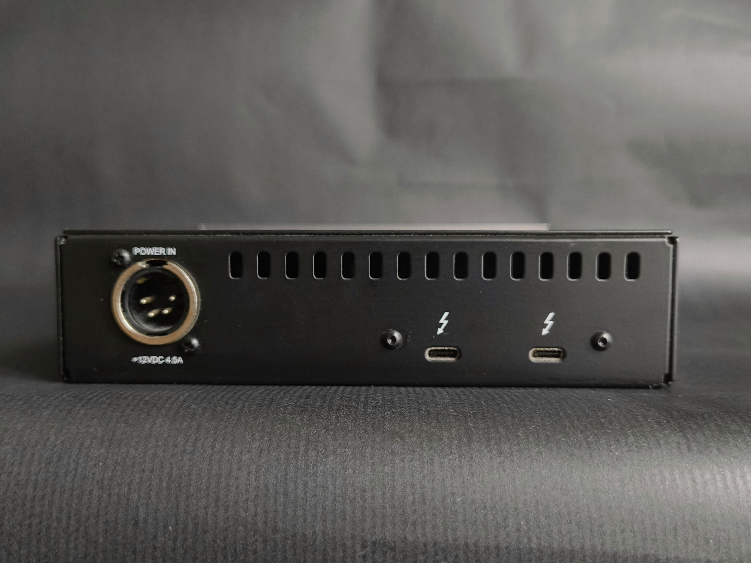 Universal Audio UAD-2 Satellite Thunderbolt 3 - OCTO Core (93612)