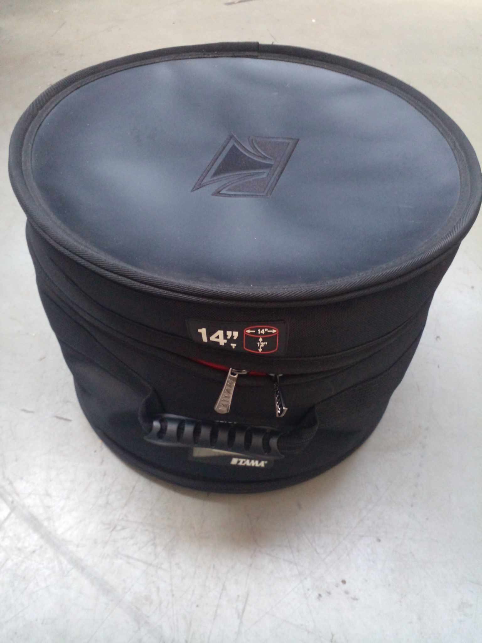 10. Housse Tom Medium