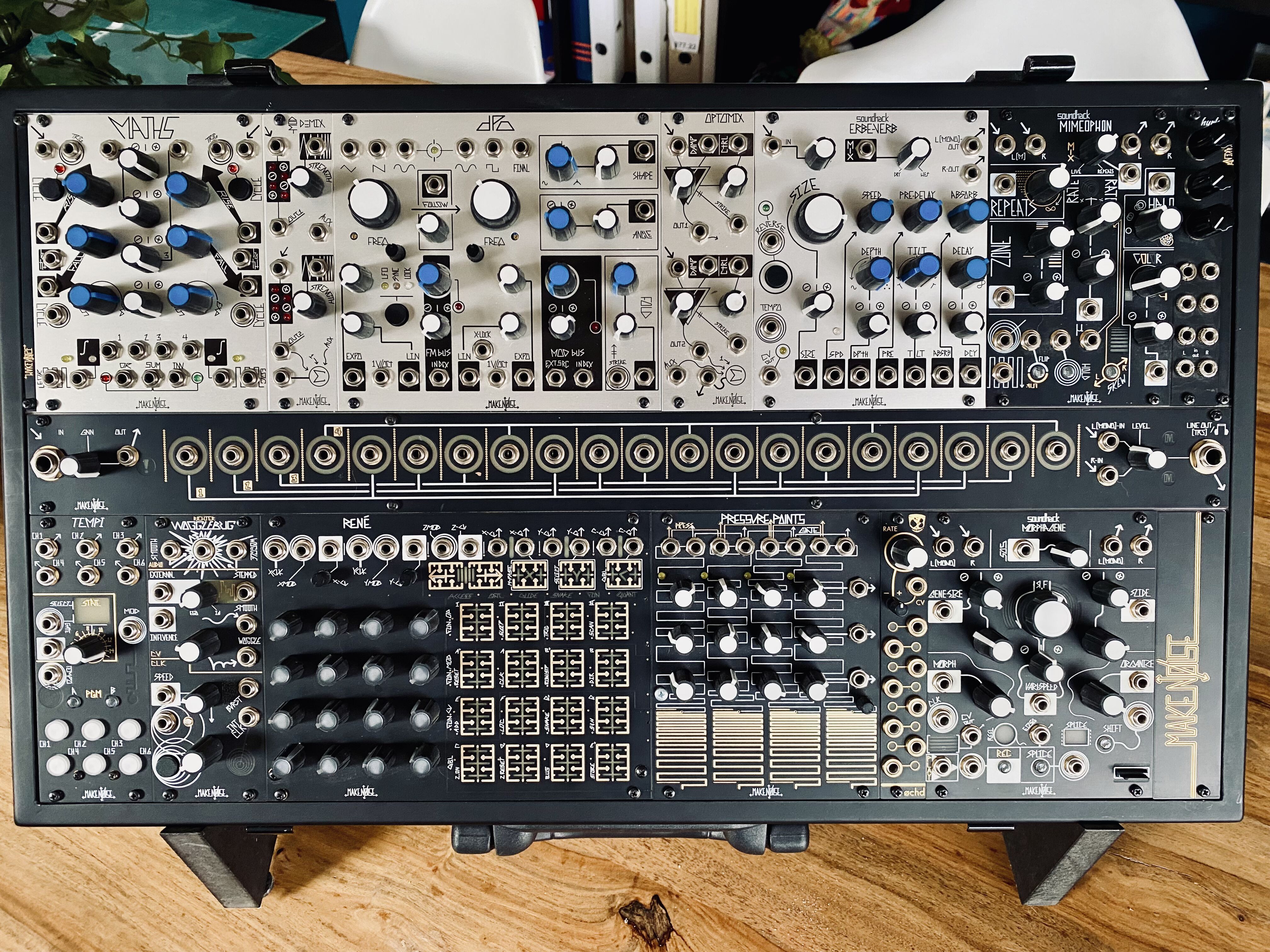 MAKE NOISE SHARED SYSTEM