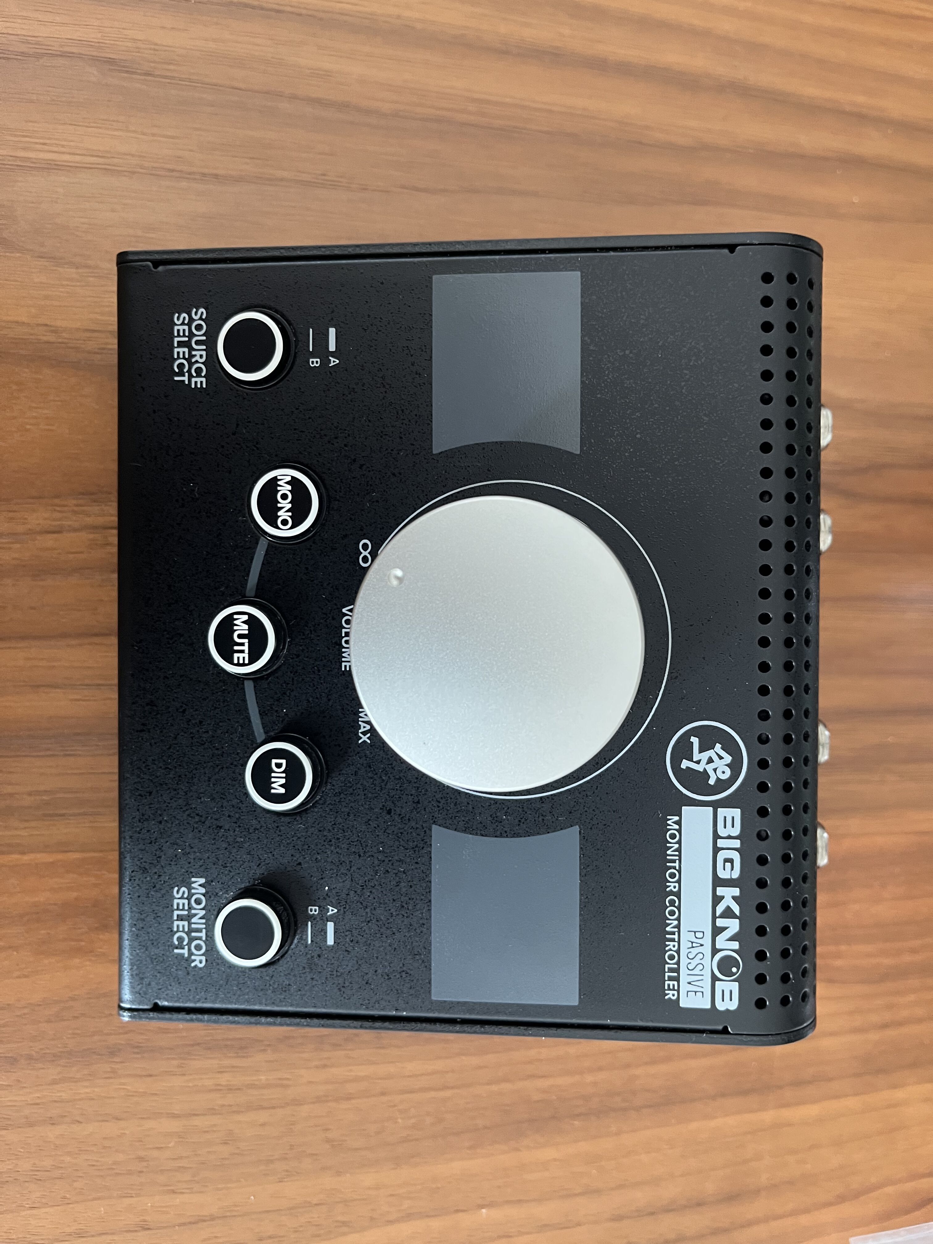 Mackie Big Knob Passive (83527)