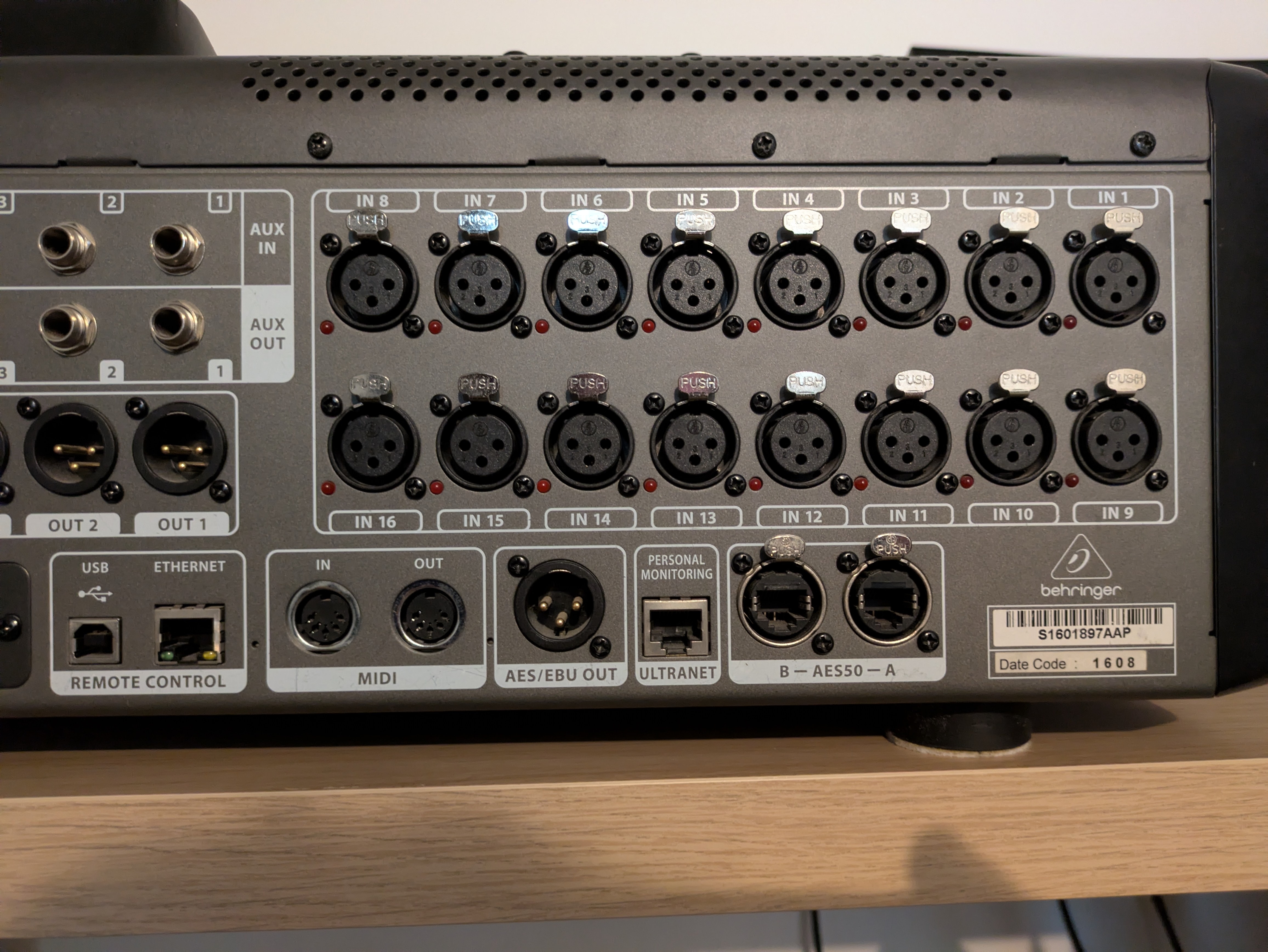 Behringer X32 Compact (51827)
